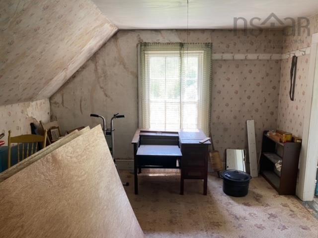 $100,000.00: 8885 Highway 8, South Brookfield