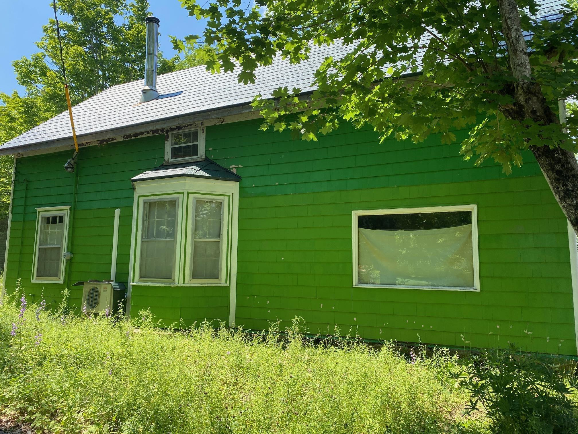 $100,000.00: 8885 Highway 8, South Brookfield