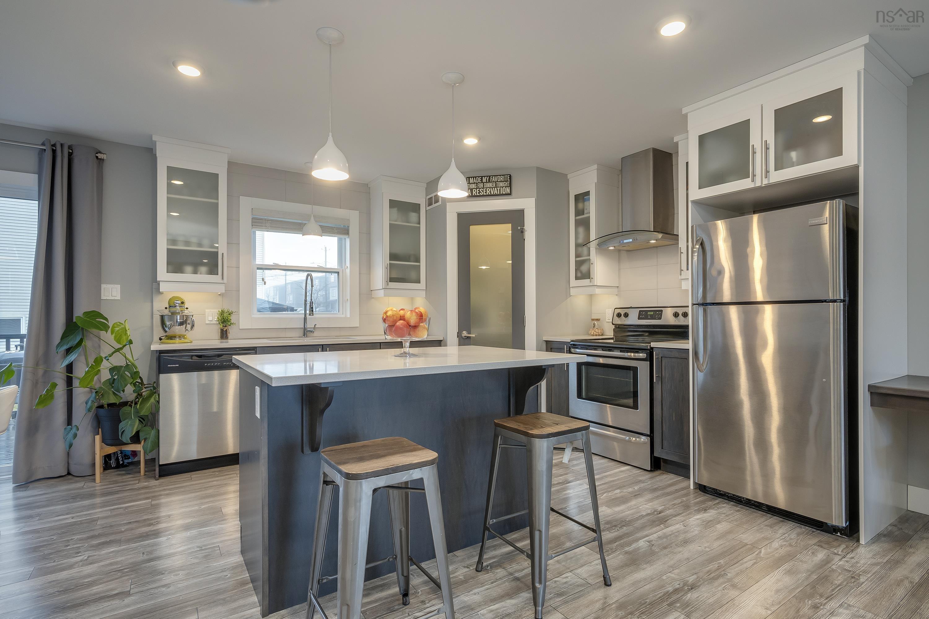 $569,900.00: 3 Onyx Crescent, Halifax
