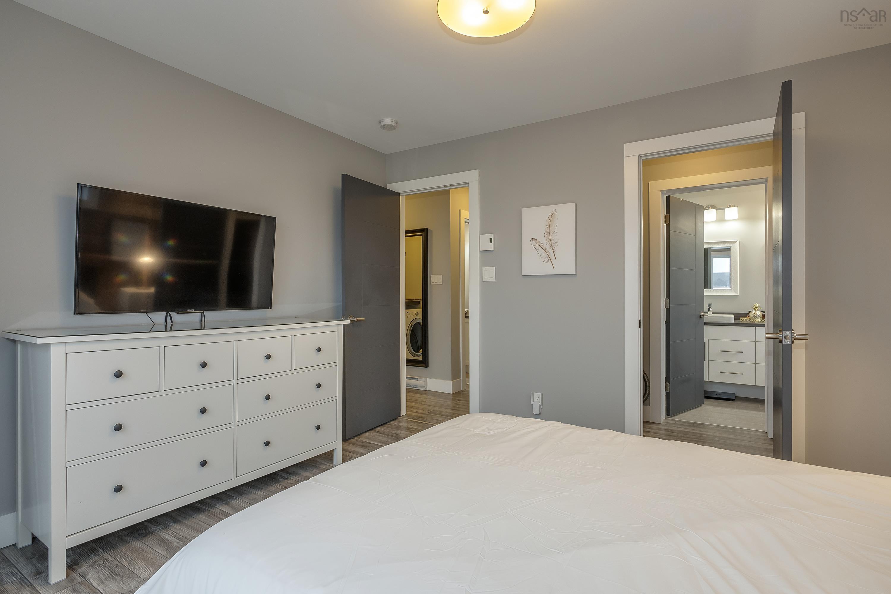 $569,900.00: 3 Onyx Crescent, Halifax