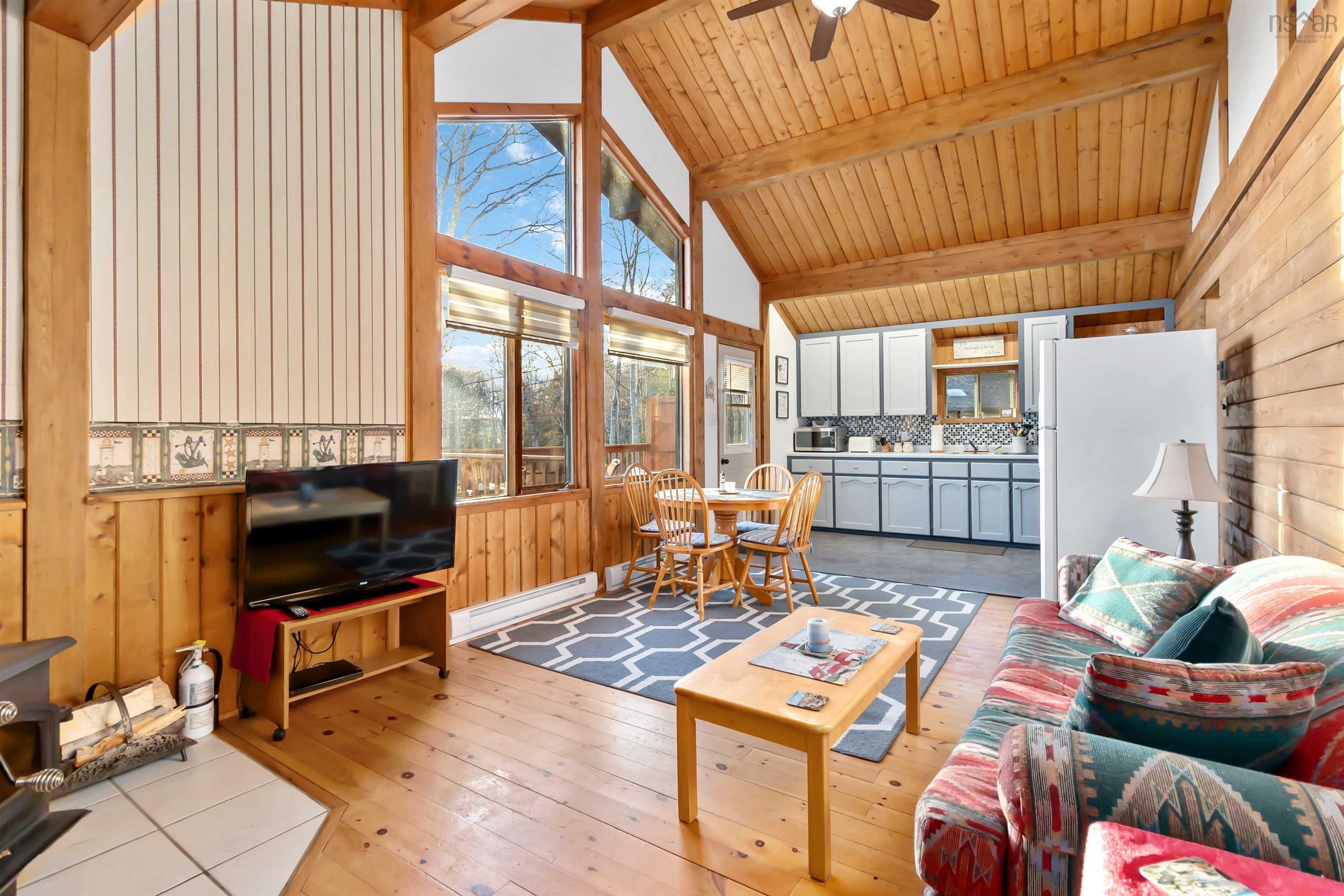 $349,900.00: 5 11 Beach View Lane, Summerville Centre