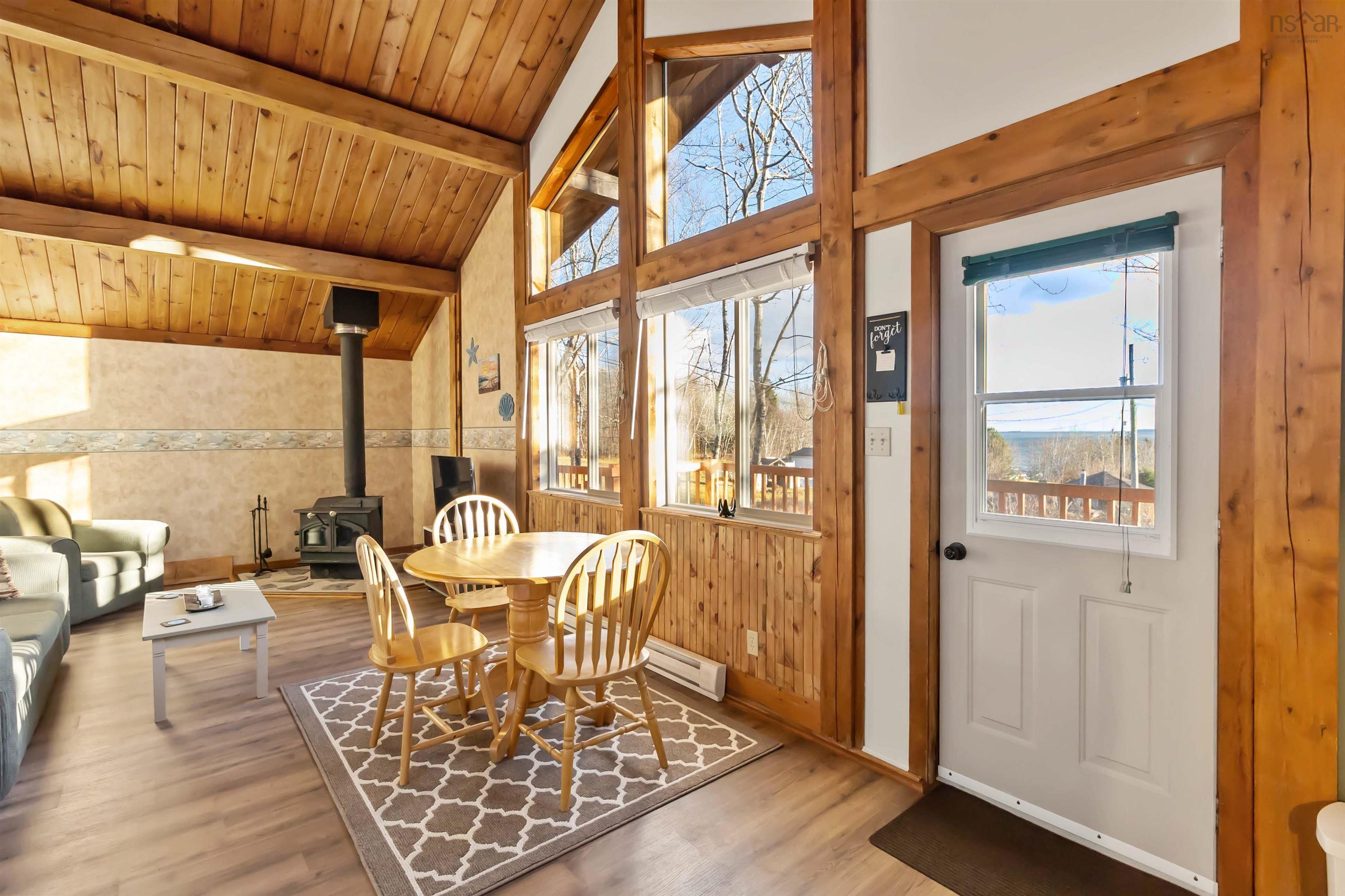 $349,900.00: 5 11 Beach View Lane, Summerville Centre