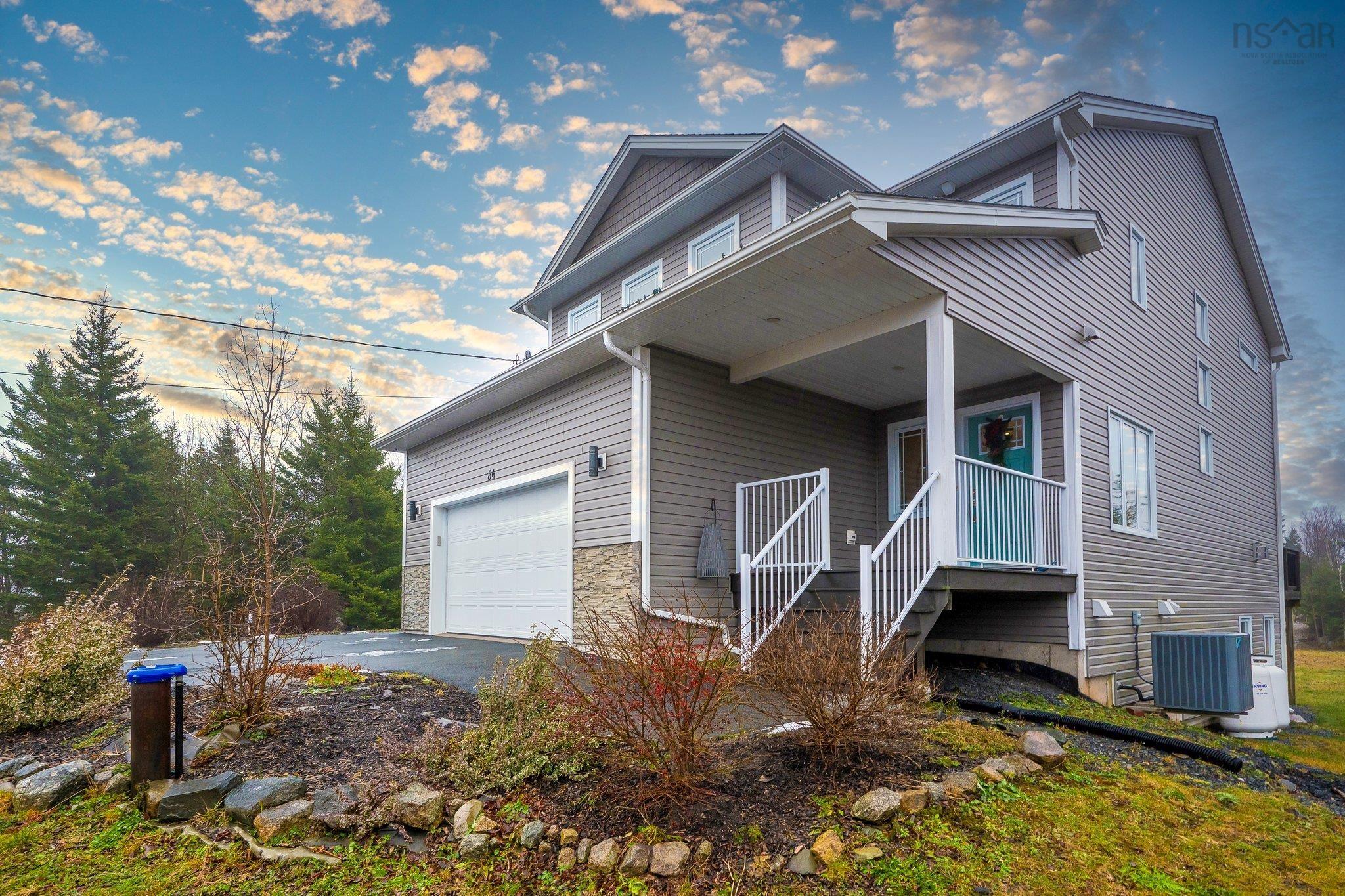 $864,900.00: 84 Wright Lake Run, Upper Tantallon