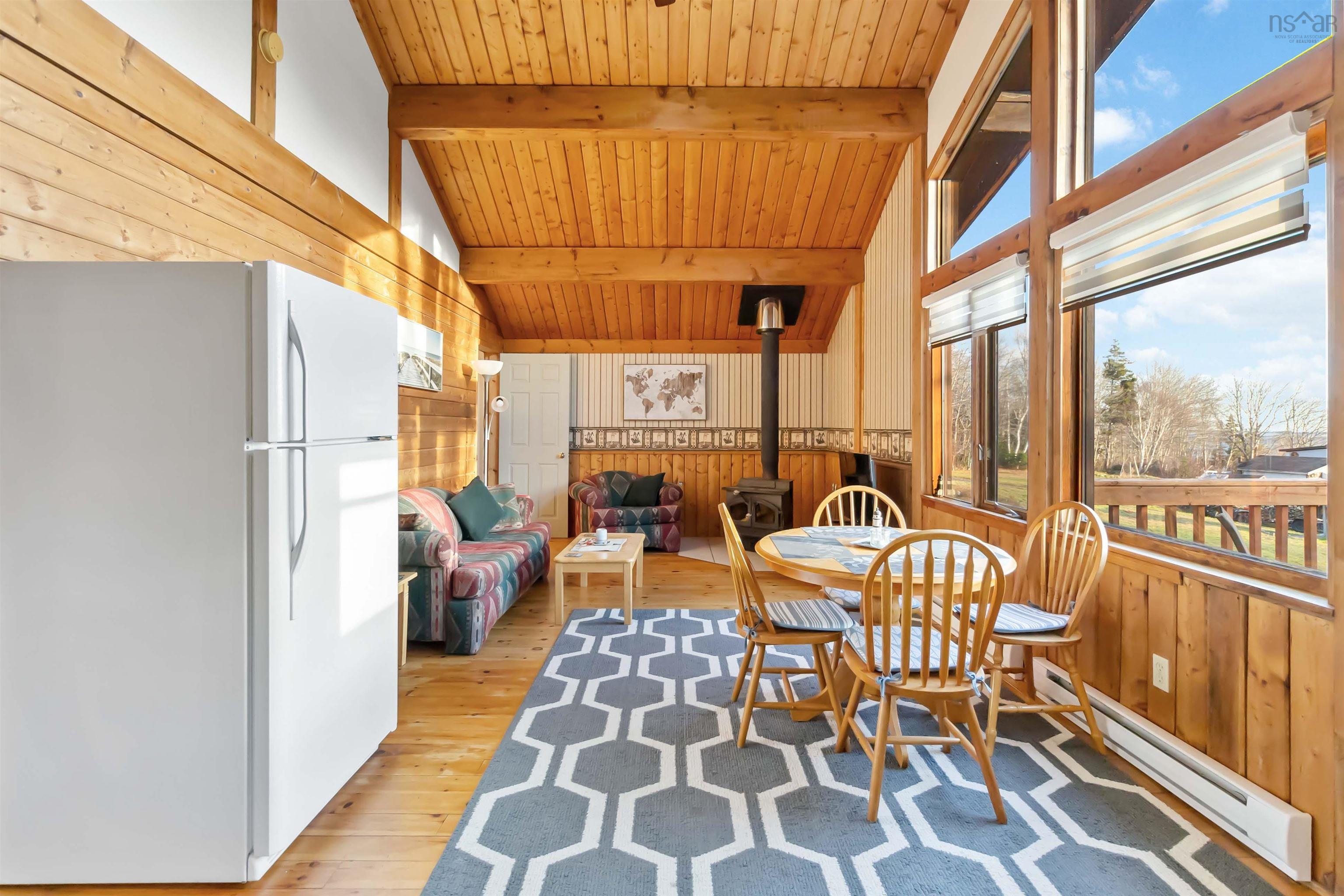 $349,900.00: 5 11 Beach View Lane, Summerville Centre