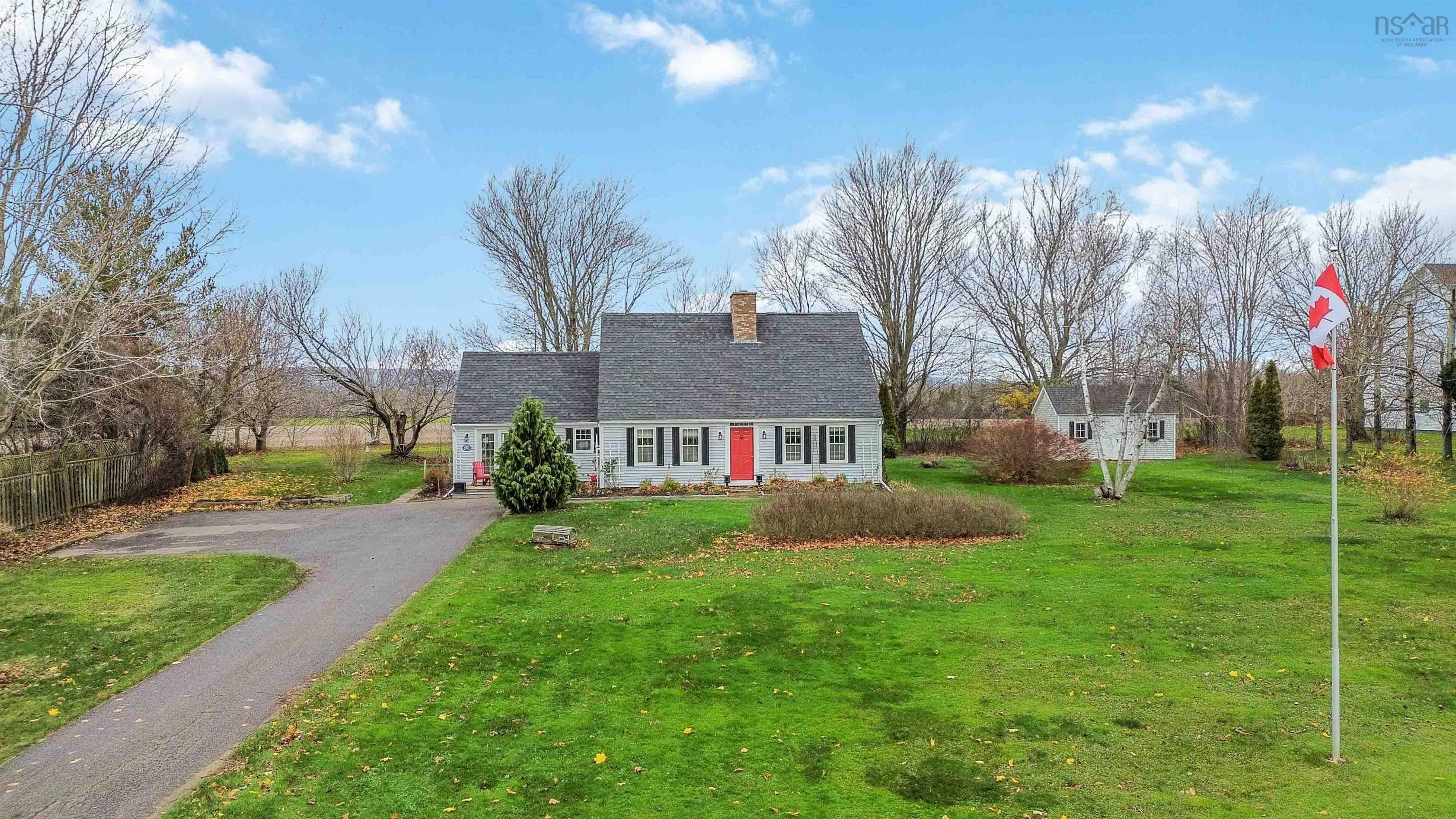 $789,000.00: 567 Canard Street, Lower Canard