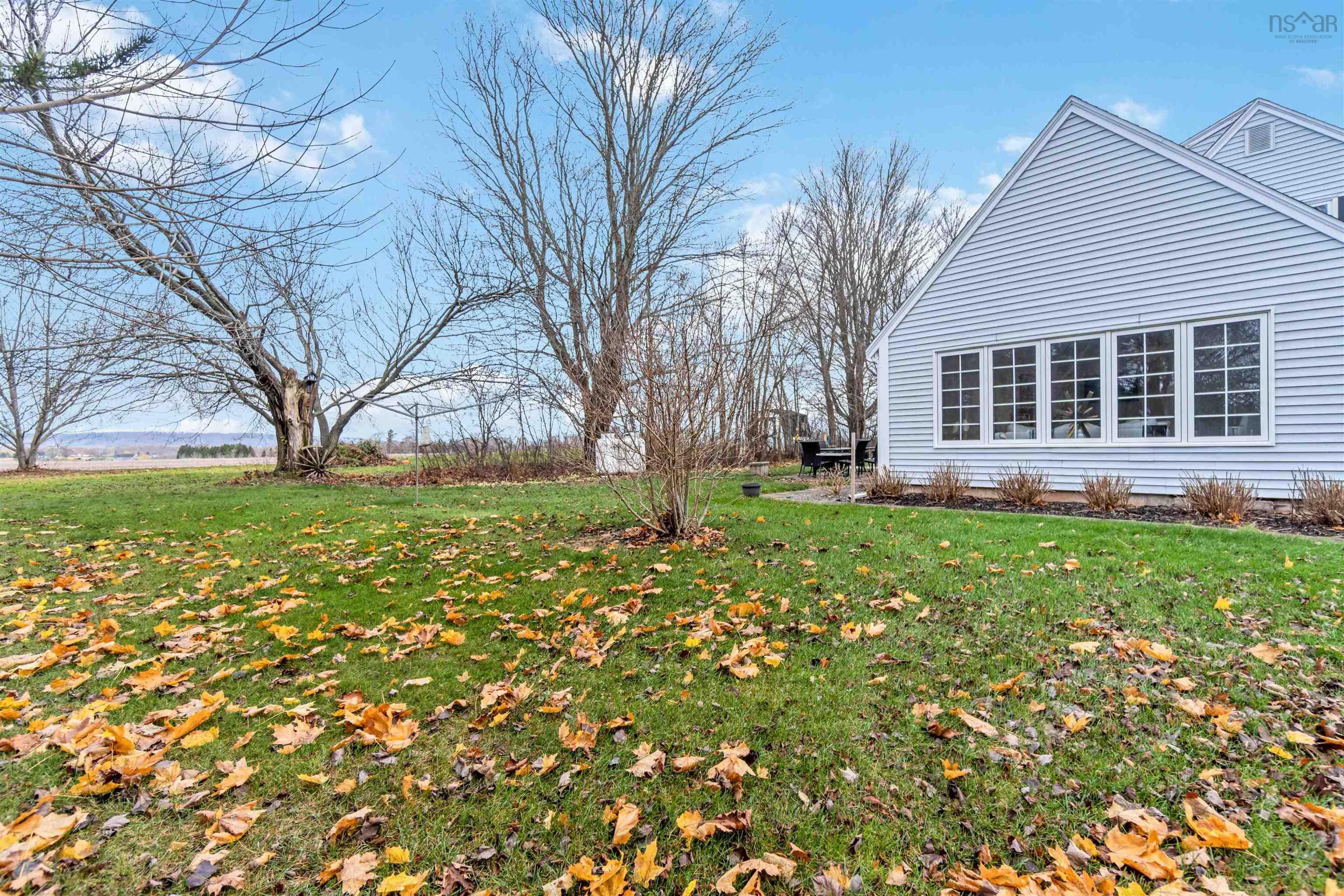 $789,000.00: 567 Canard Street, Lower Canard