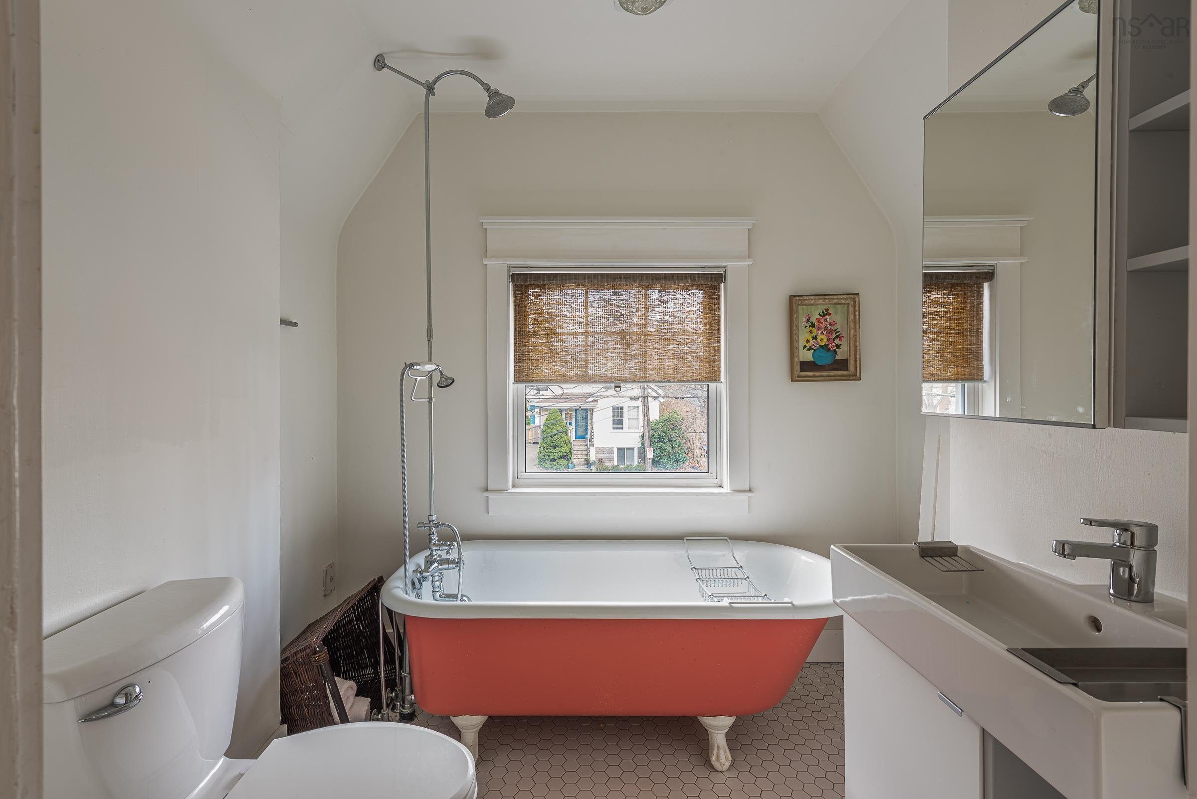 $925,000.00: 2750 Oxford Street, Halifax