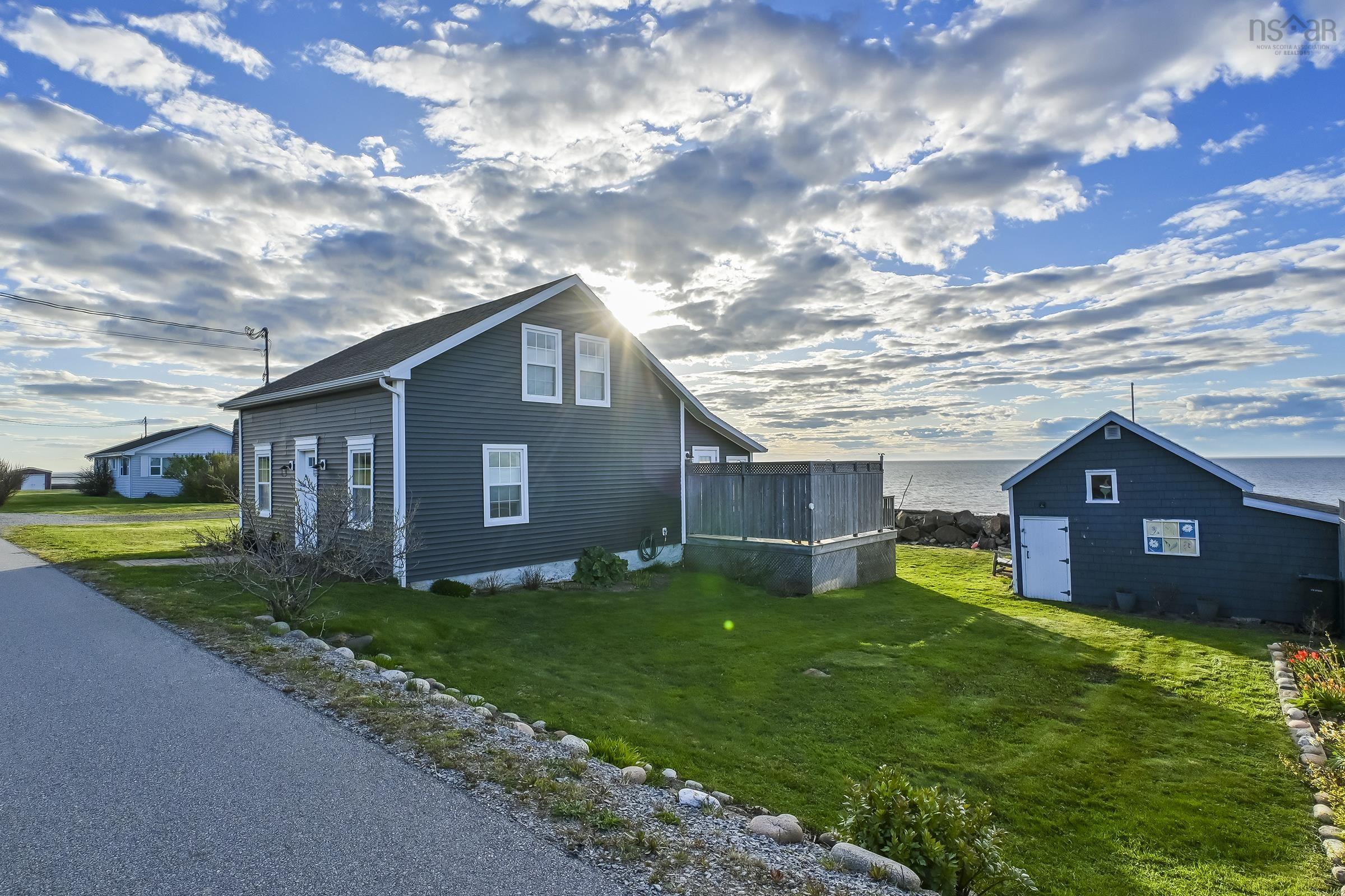 $495,000.00: 12271 Shore Road, Port George