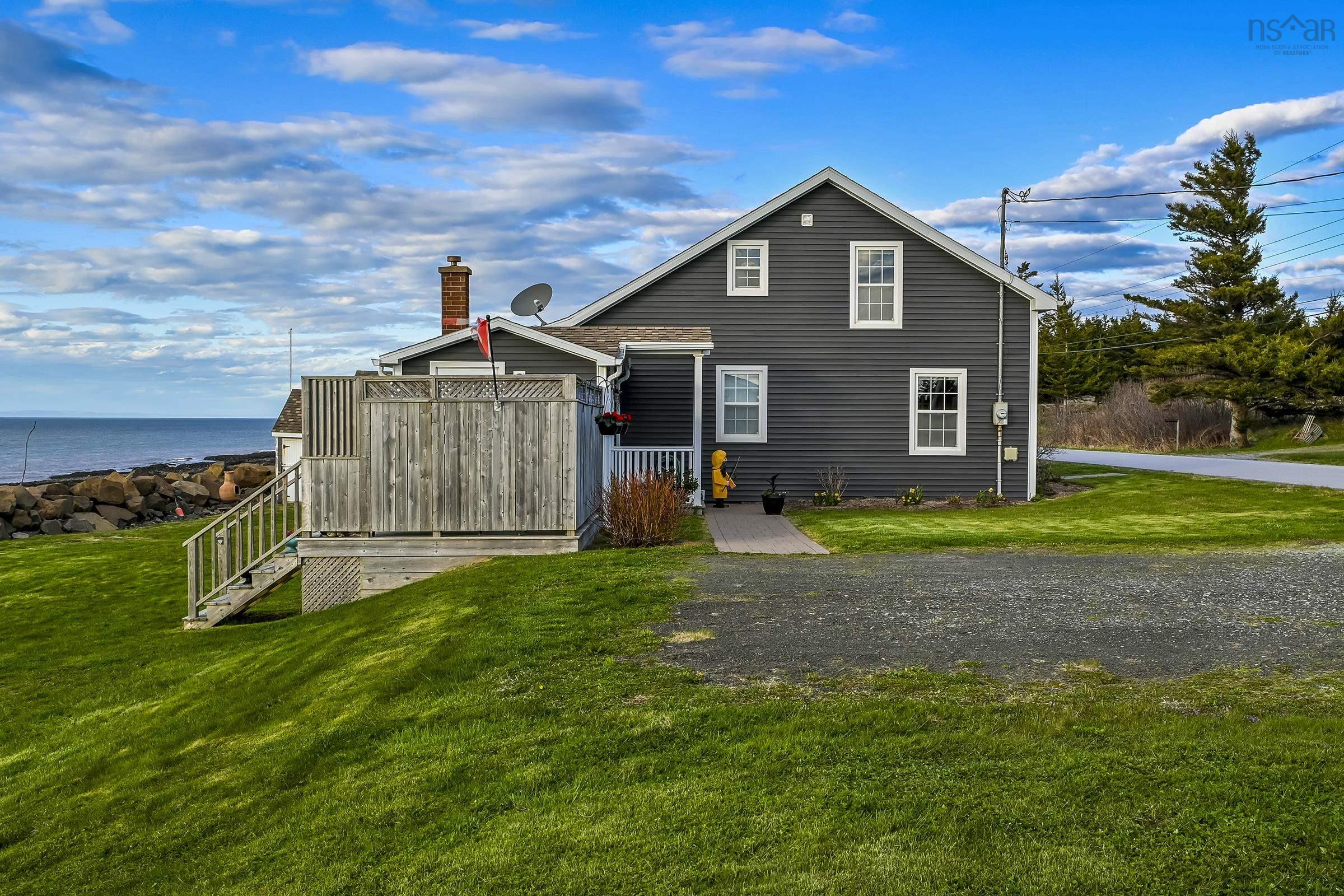 $495,000.00: 12271 Shore Road, Port George