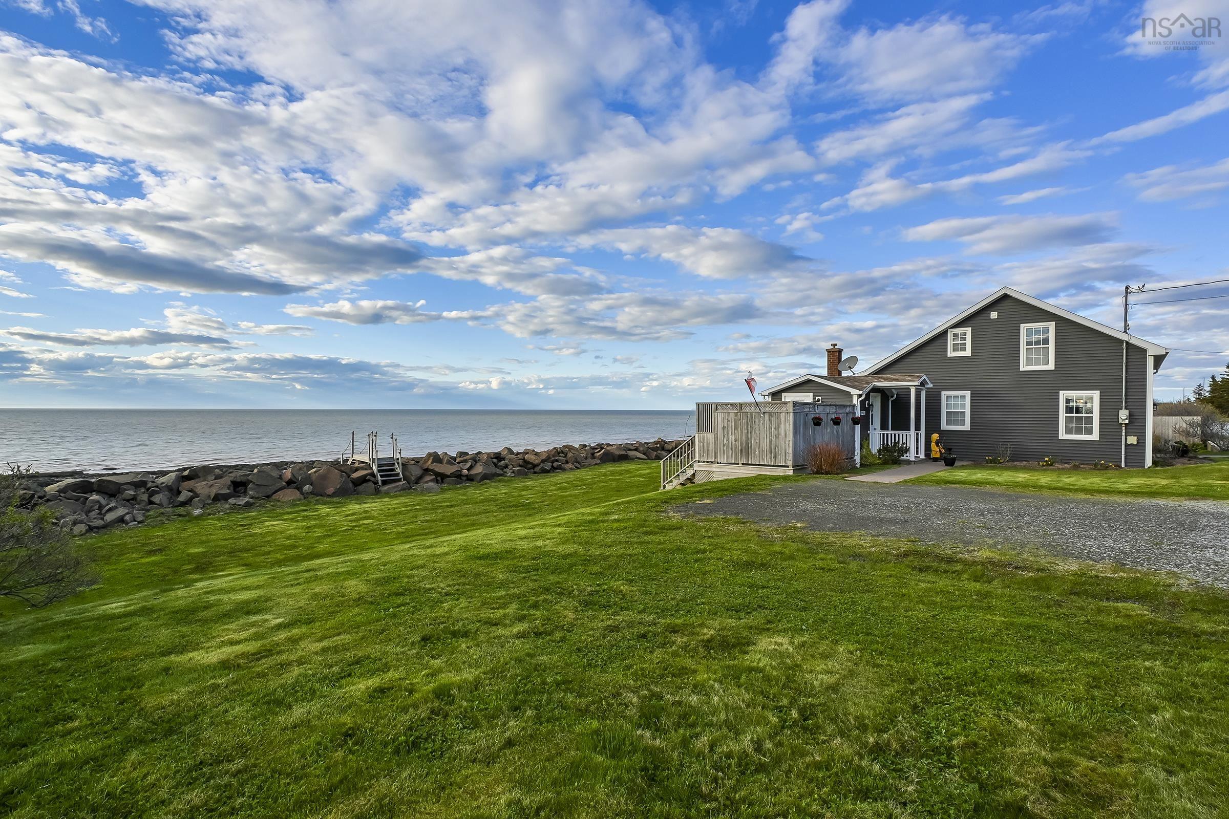 $495,000.00: 12271 Shore Road, Port George