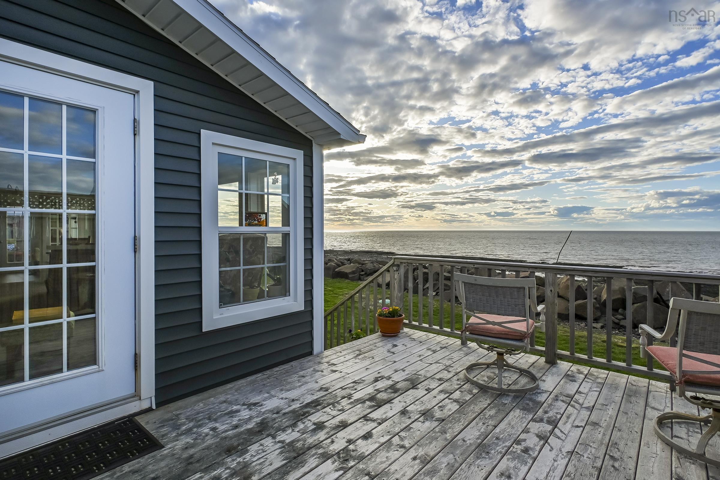 $495,000.00: 12271 Shore Road, Port George