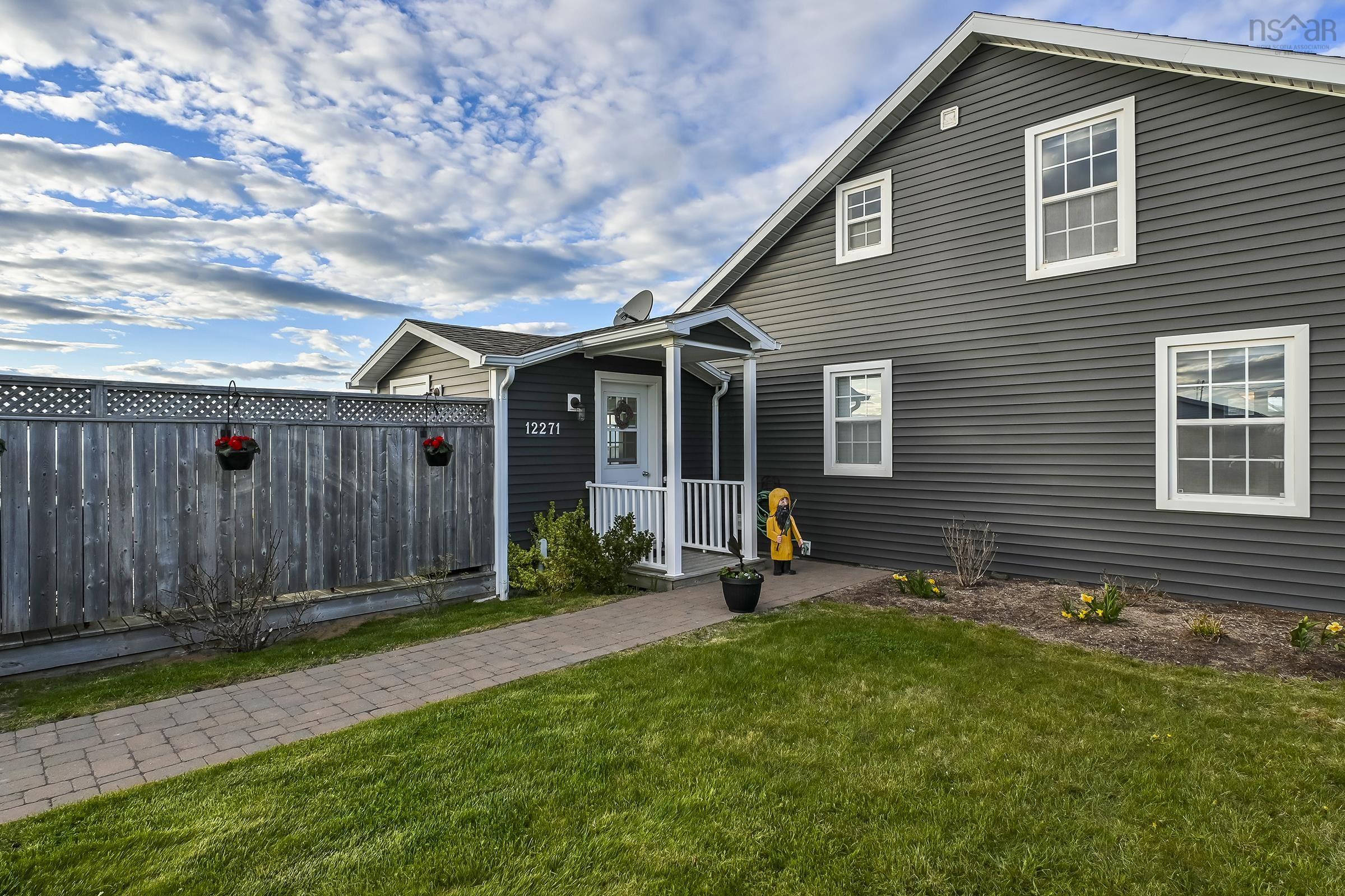 $495,000.00: 12271 Shore Road, Port George