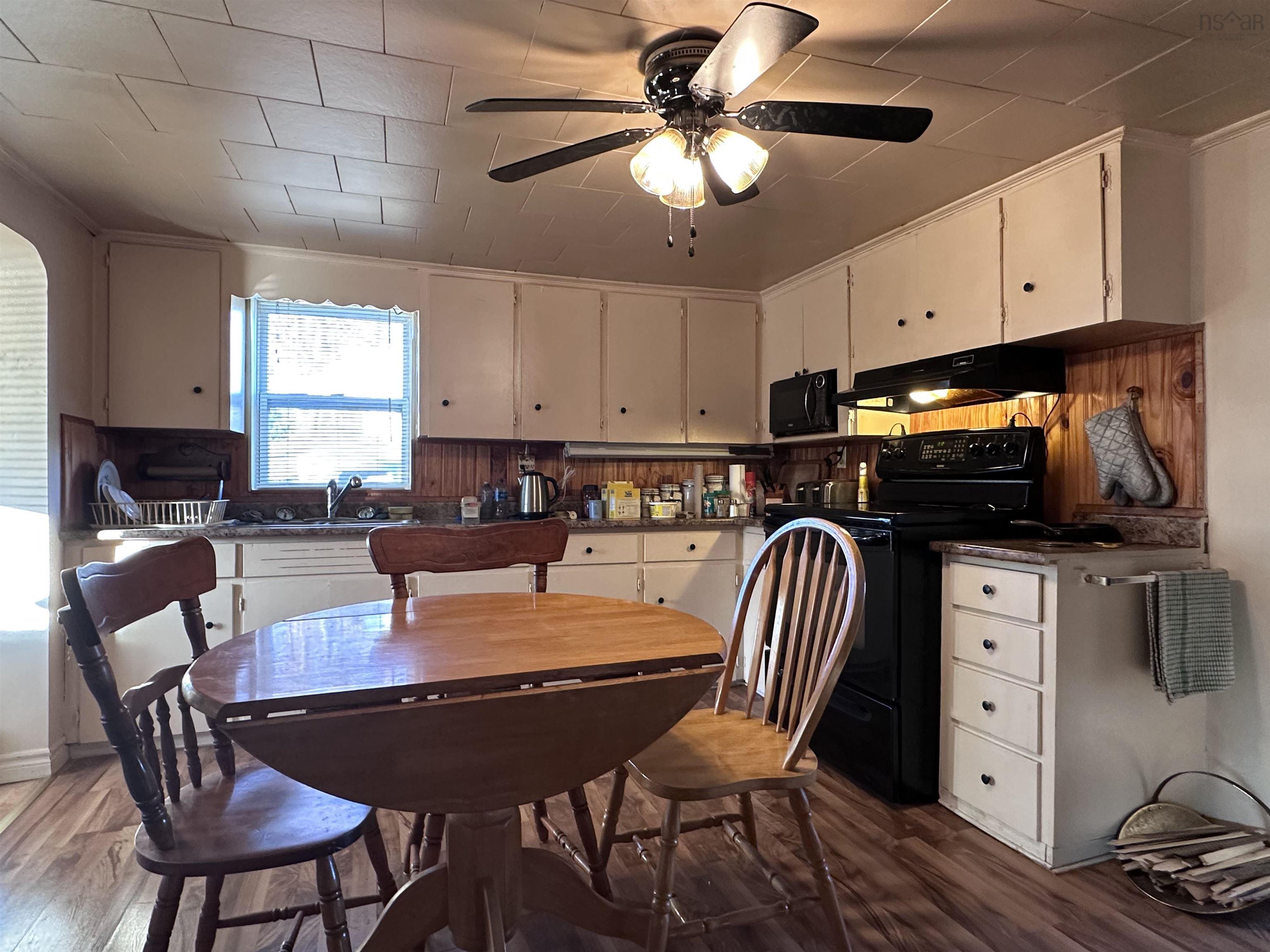 $129,000.00: 558 North River Road, North River
