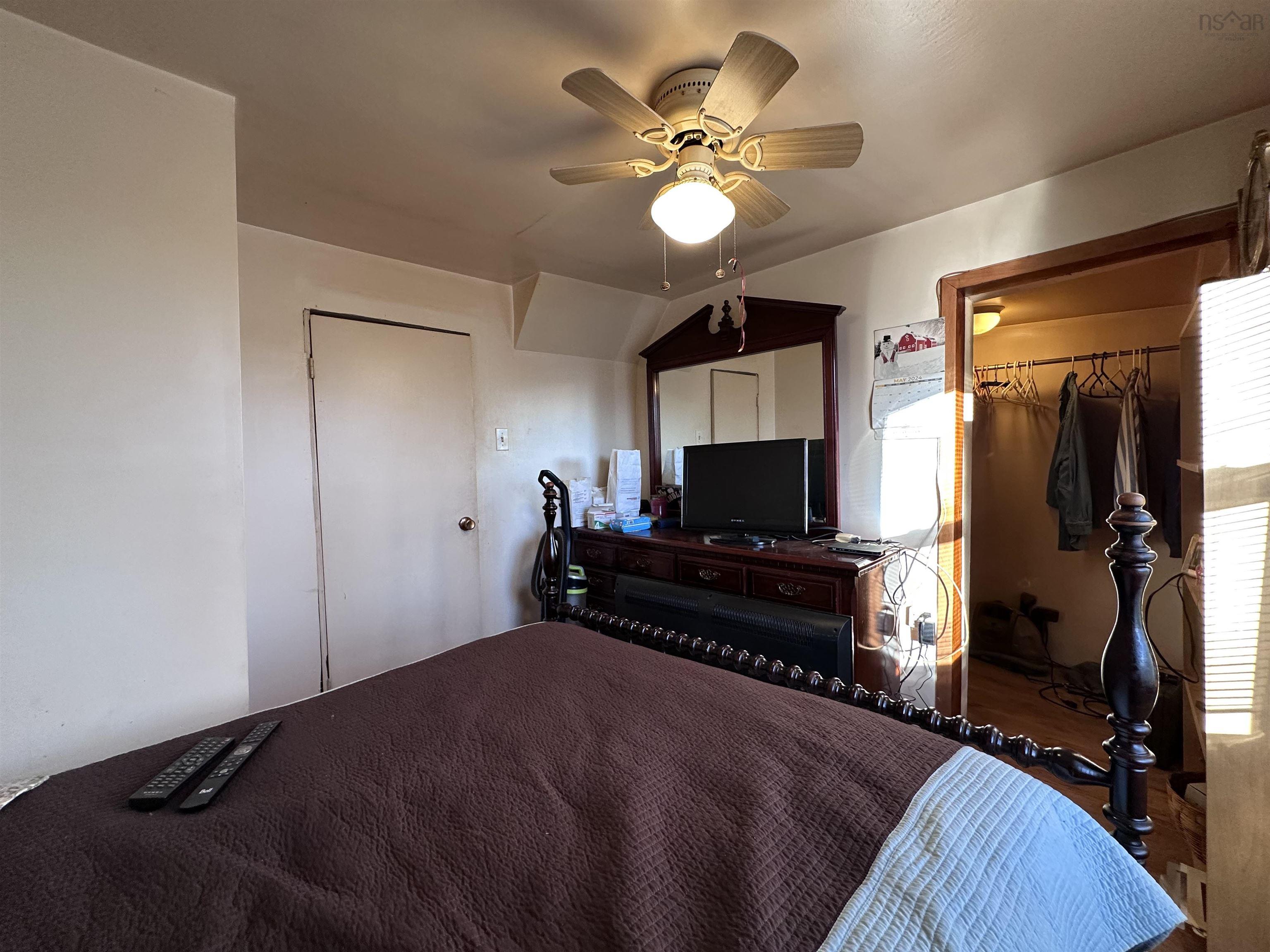 $129,000.00: 558 North River Road, North River