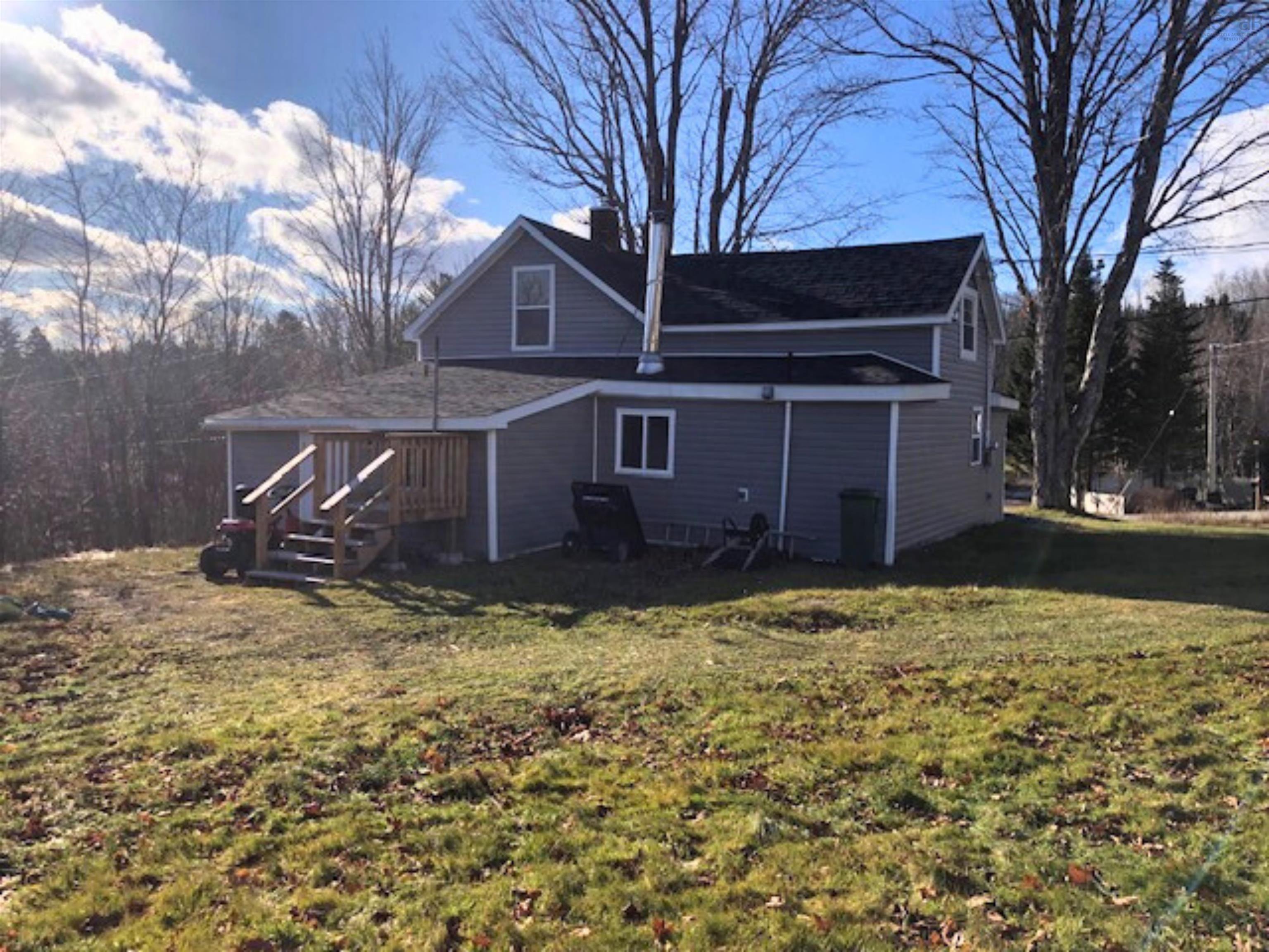 $129,000.00: 558 North River Road, North River