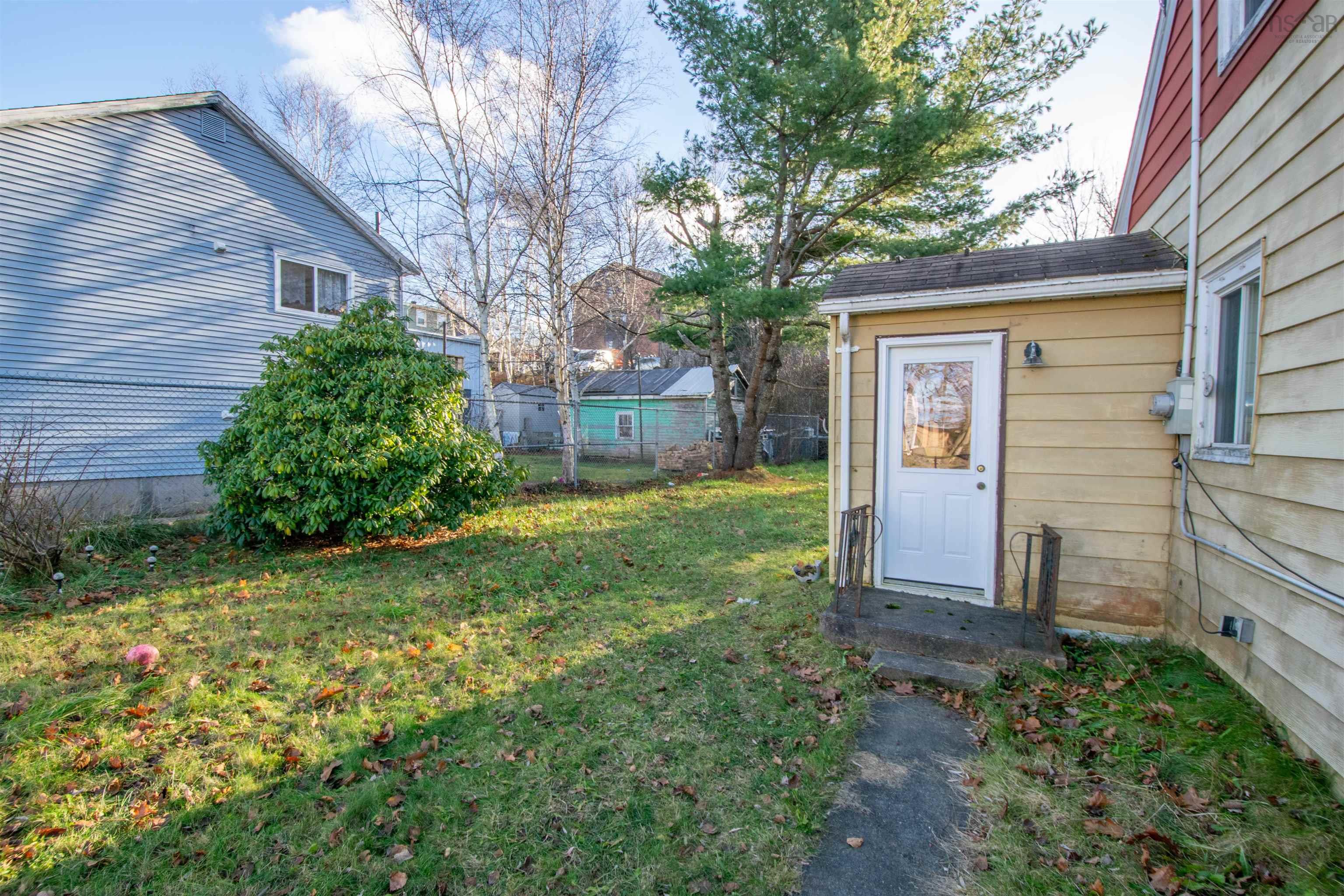 $200,000.00: 6 Pinewood Drive, Dartmouth