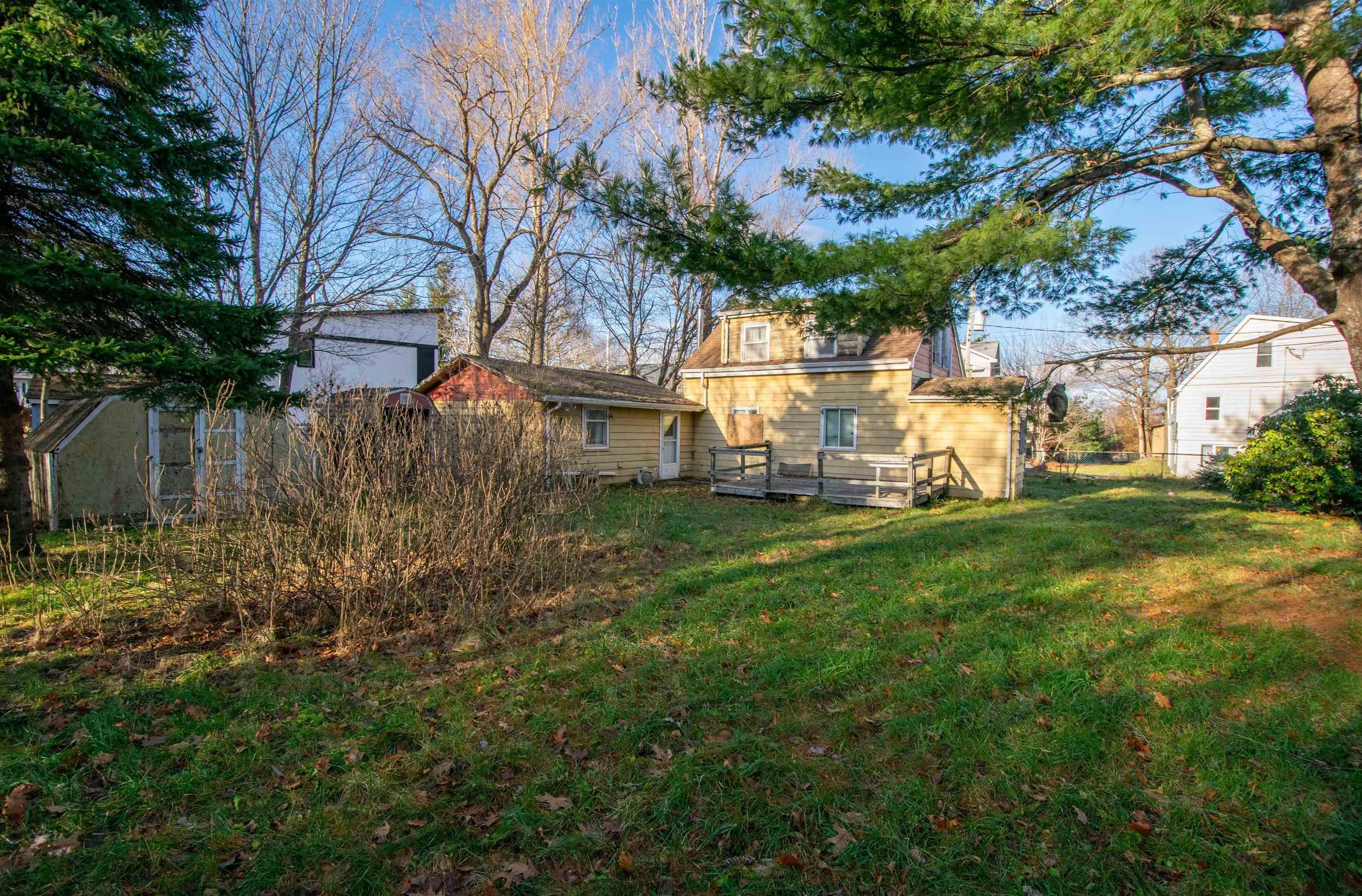 $200,000.00: 6 Pinewood Drive, Dartmouth