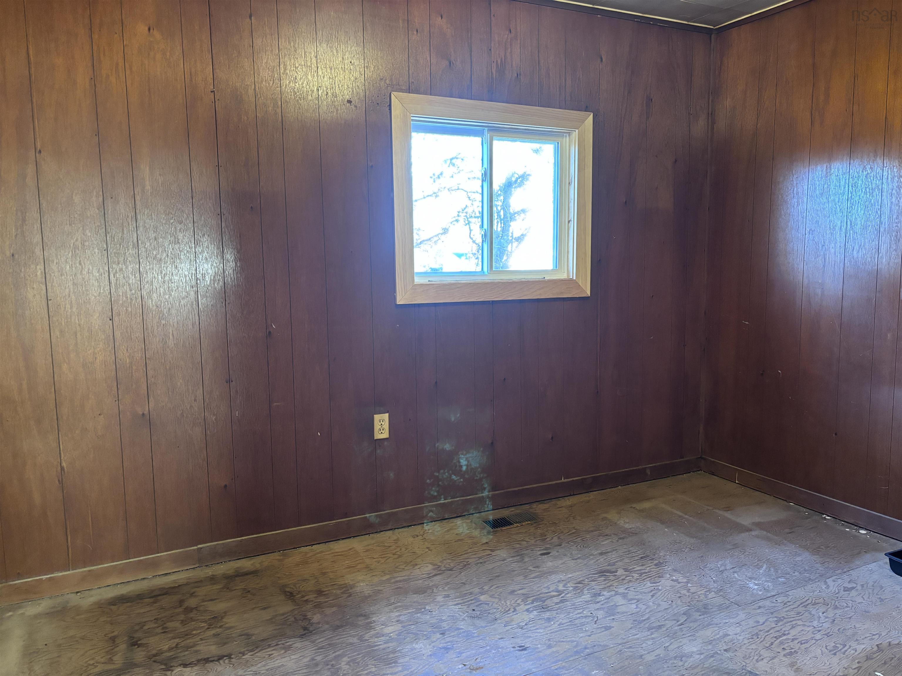 $129,500.00: 102 Hillside Road, Hillside