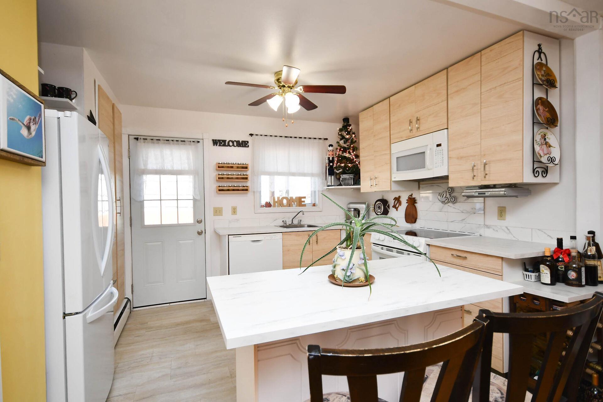 $429,000.00: 15 Circassion Drive, Forest Hills