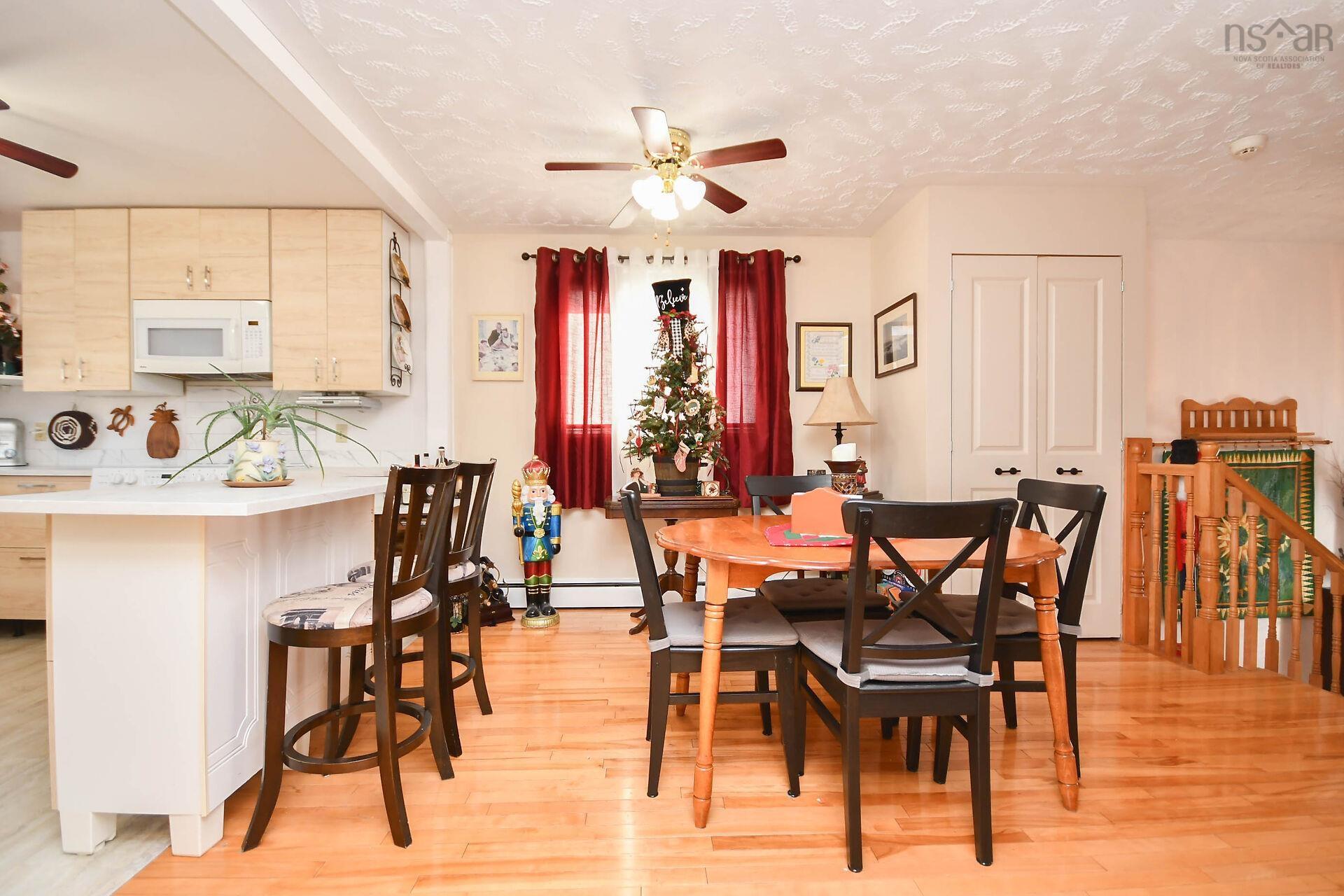 $429,000.00: 15 Circassion Drive, Forest Hills
