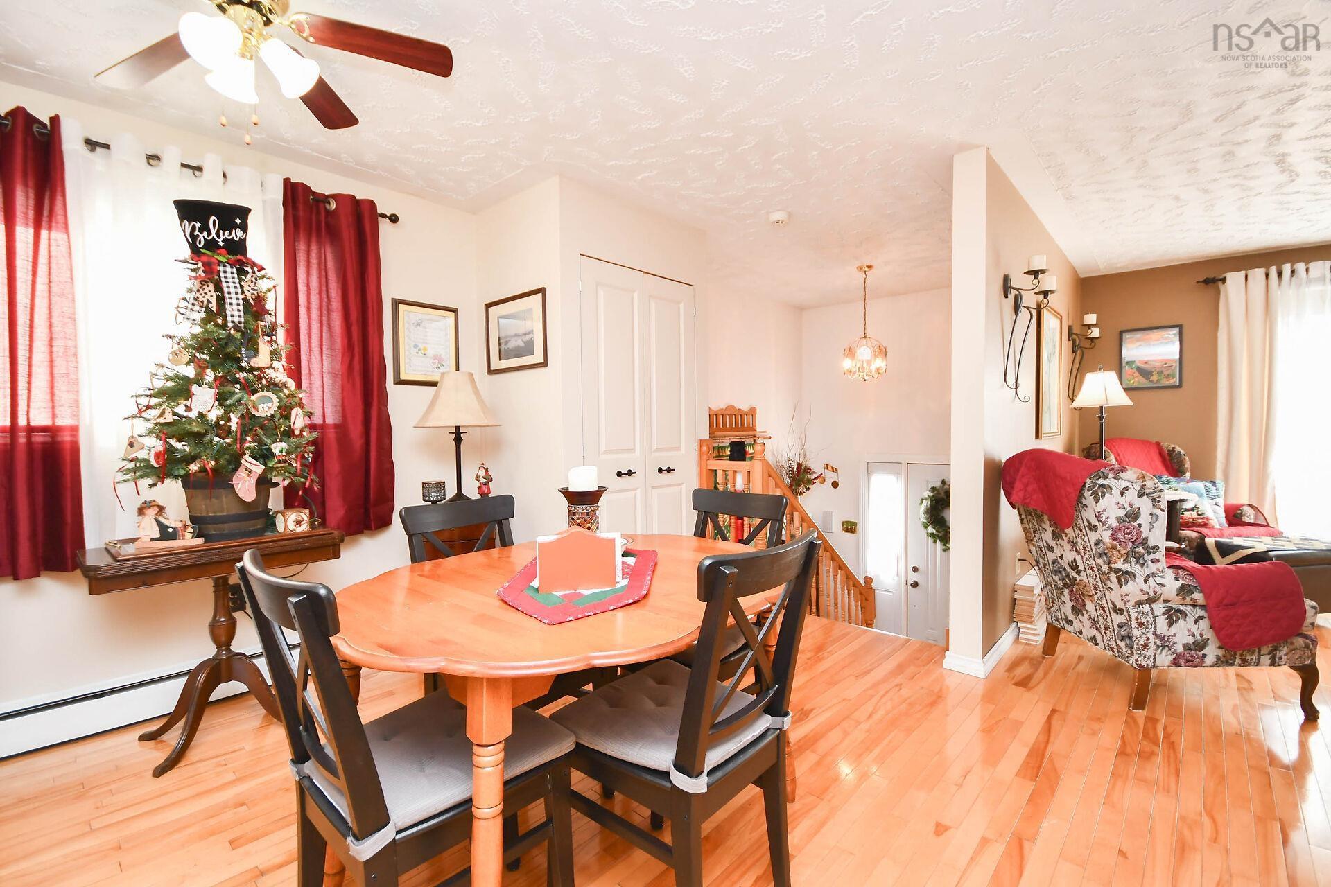 $429,000.00: 15 Circassion Drive, Forest Hills