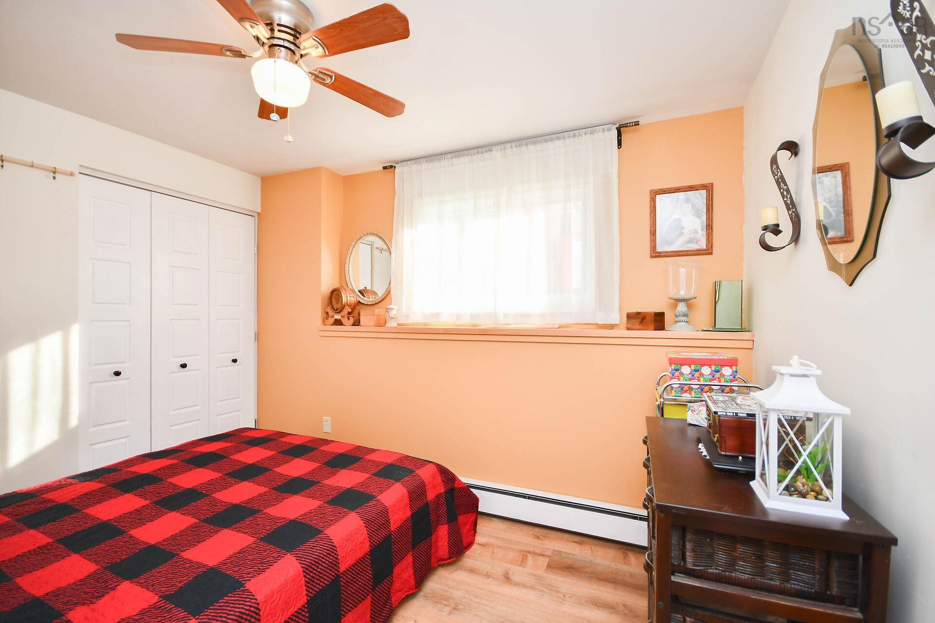 $429,000.00: 15 Circassion Drive, Forest Hills