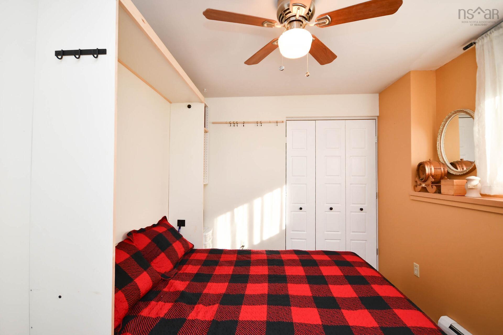 $429,000.00: 15 Circassion Drive, Forest Hills