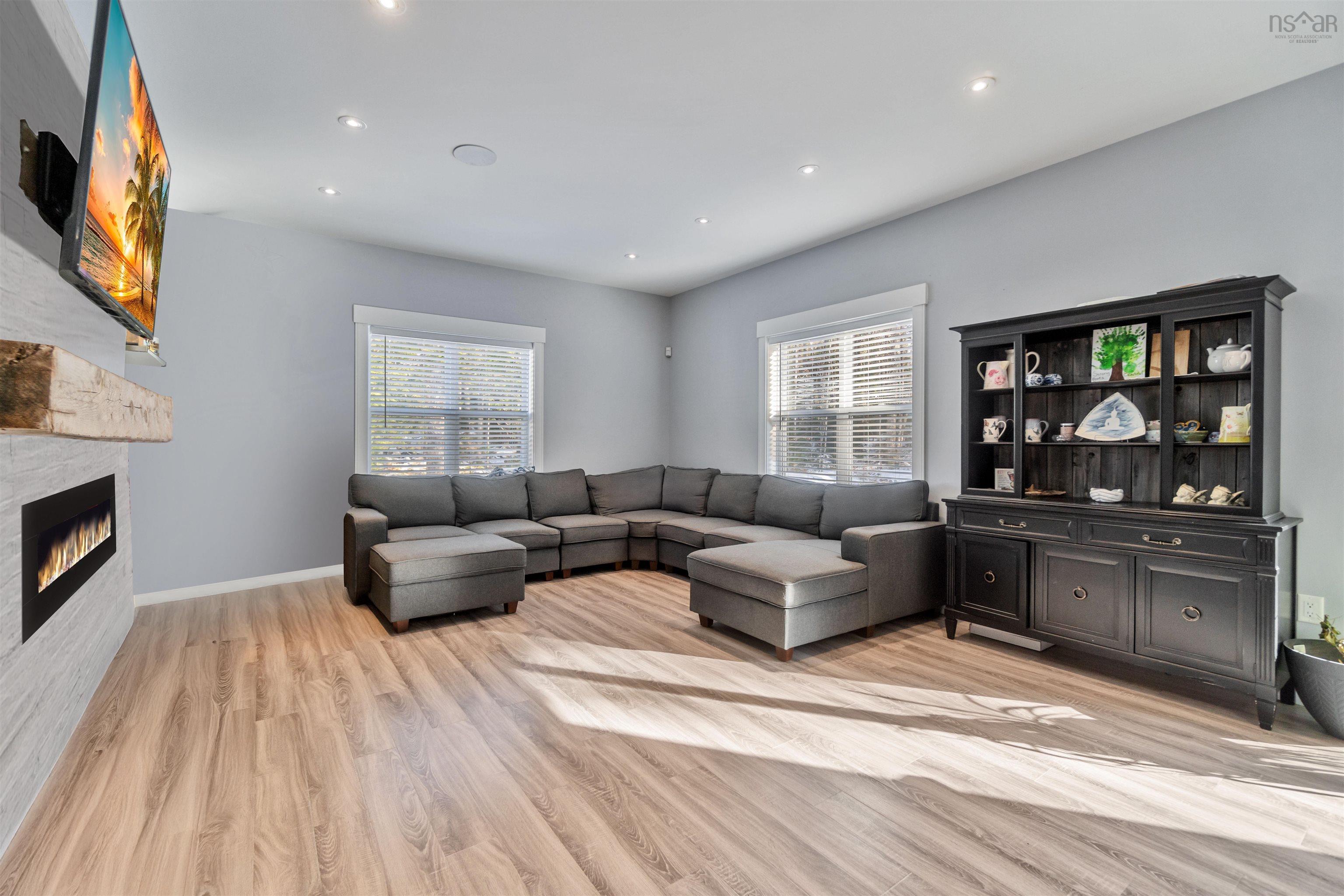 $799,900.00: 168 Kernwood Drive, Middle Sackville