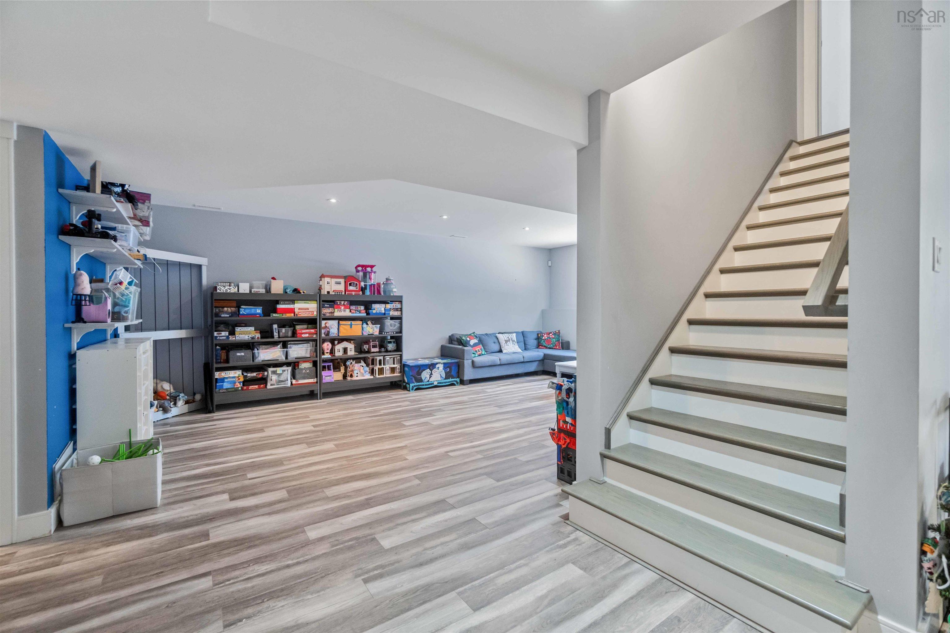 $799,900.00: 168 Kernwood Drive, Middle Sackville