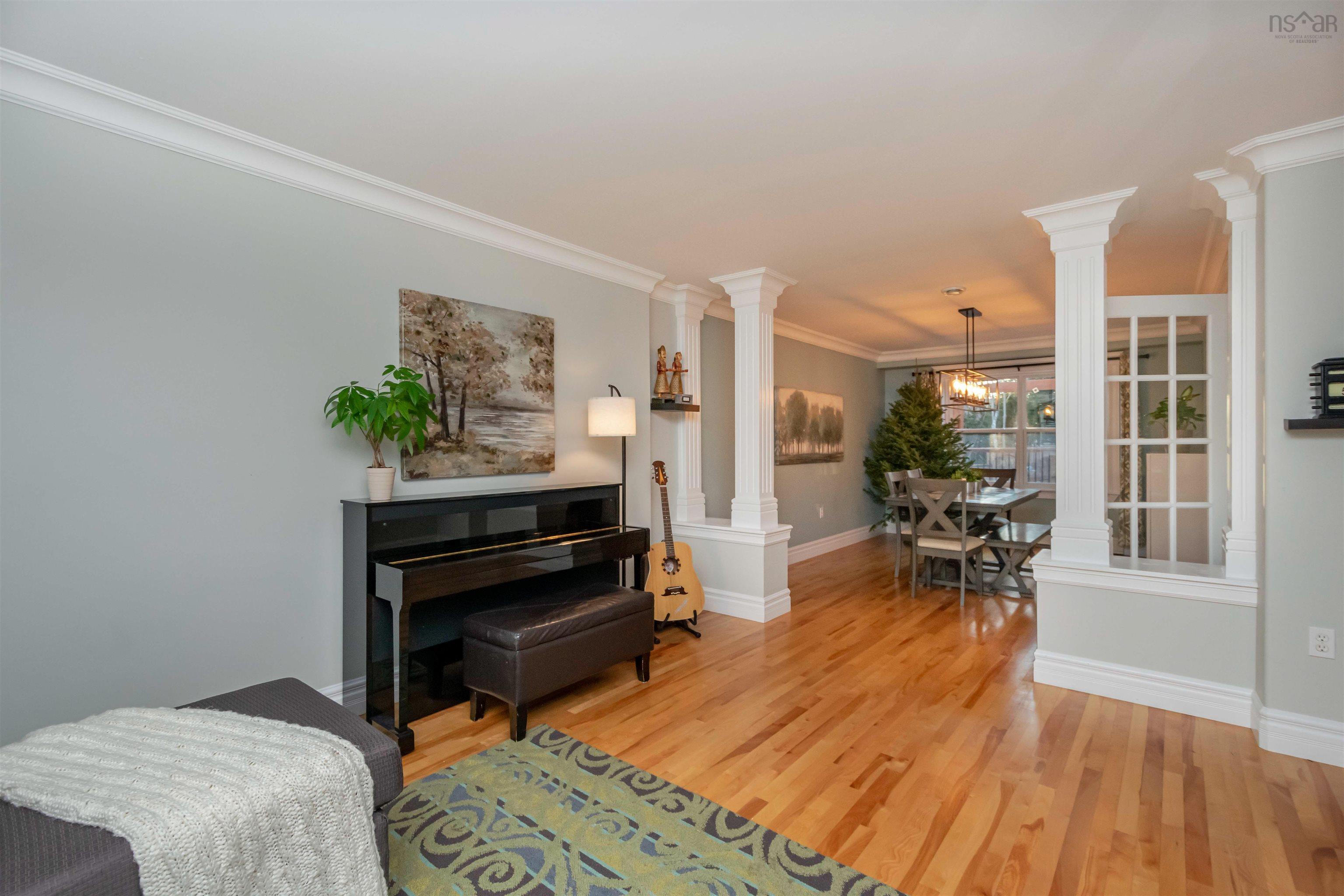 $850,000.00: 400 Portland Hills Drive, Dartmouth