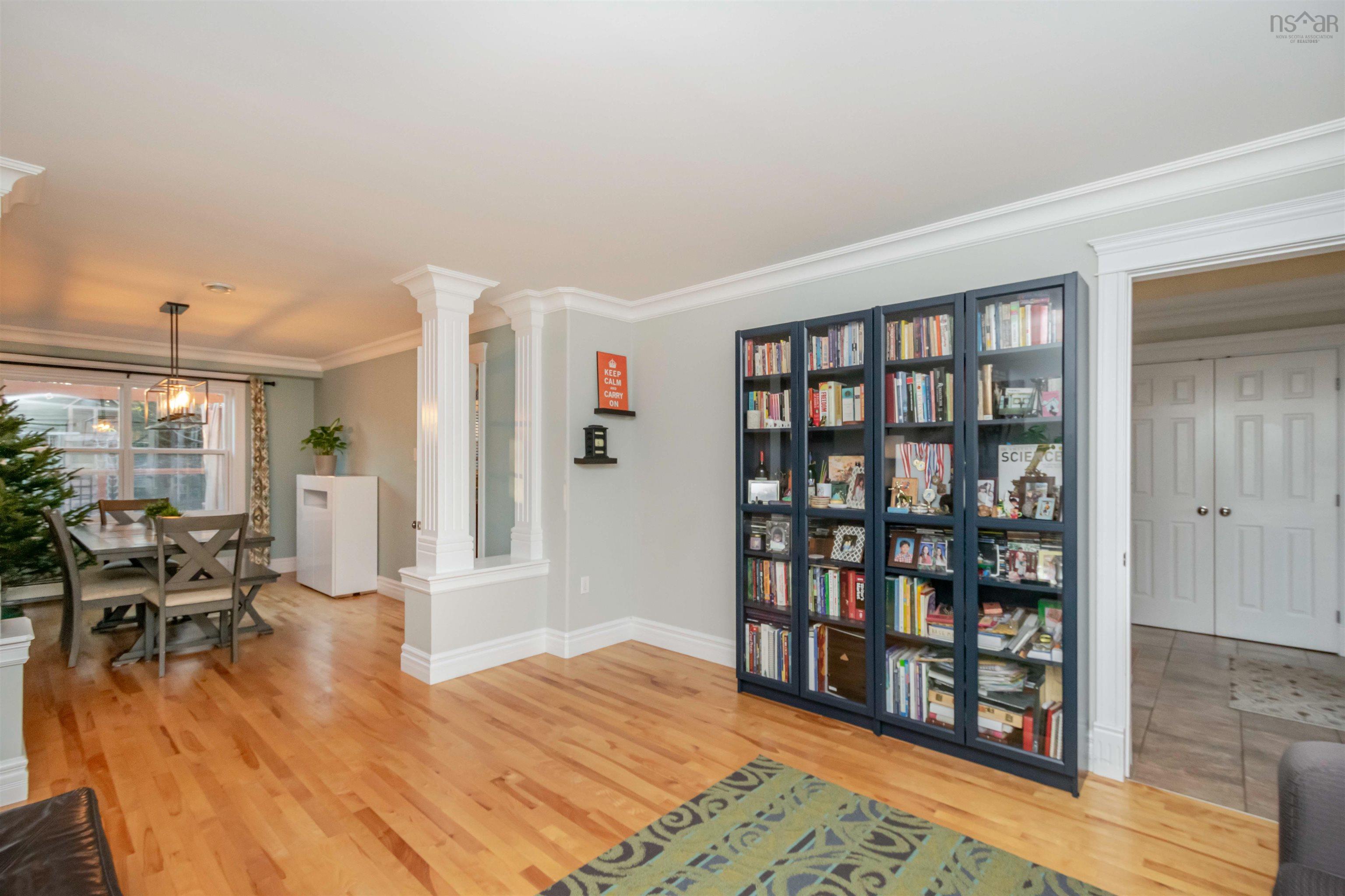 $850,000.00: 400 Portland Hills Drive, Dartmouth