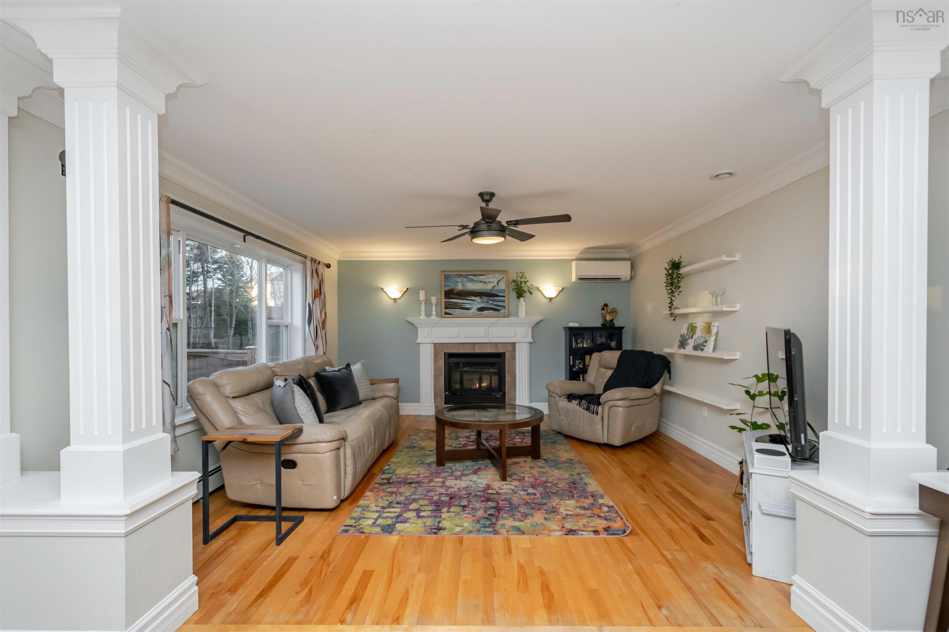 $850,000.00: 400 Portland Hills Drive, Dartmouth