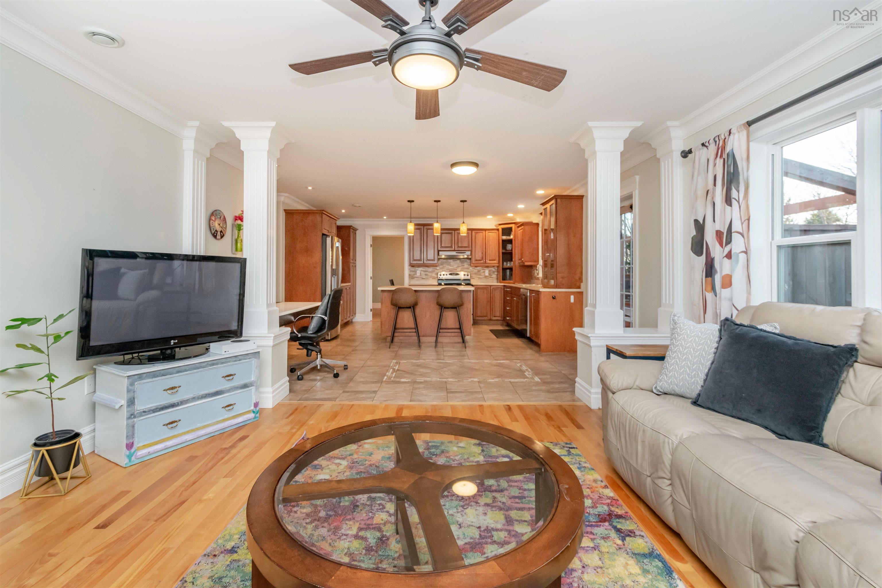 $850,000.00: 400 Portland Hills Drive, Dartmouth