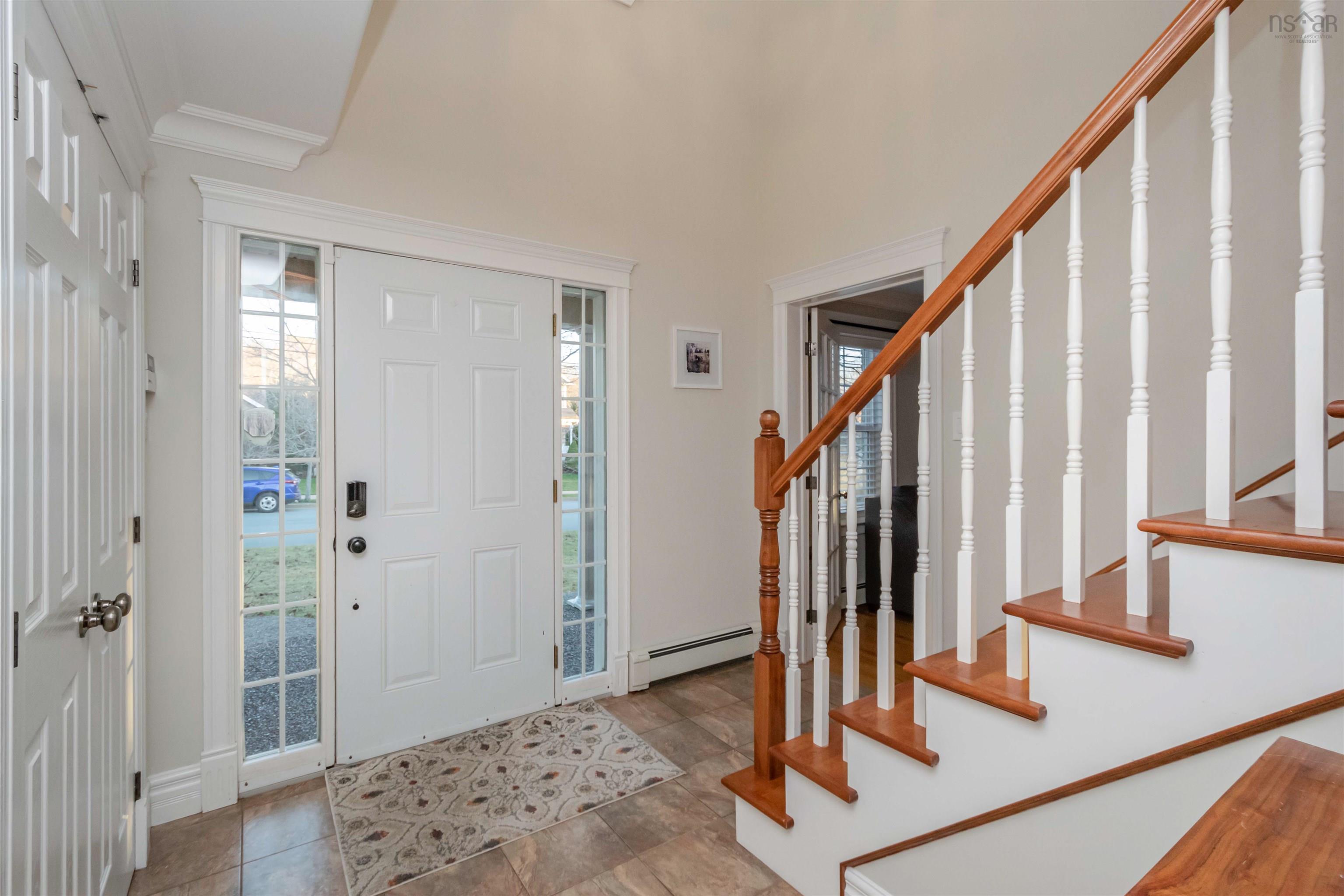 $850,000.00: 400 Portland Hills Drive, Dartmouth