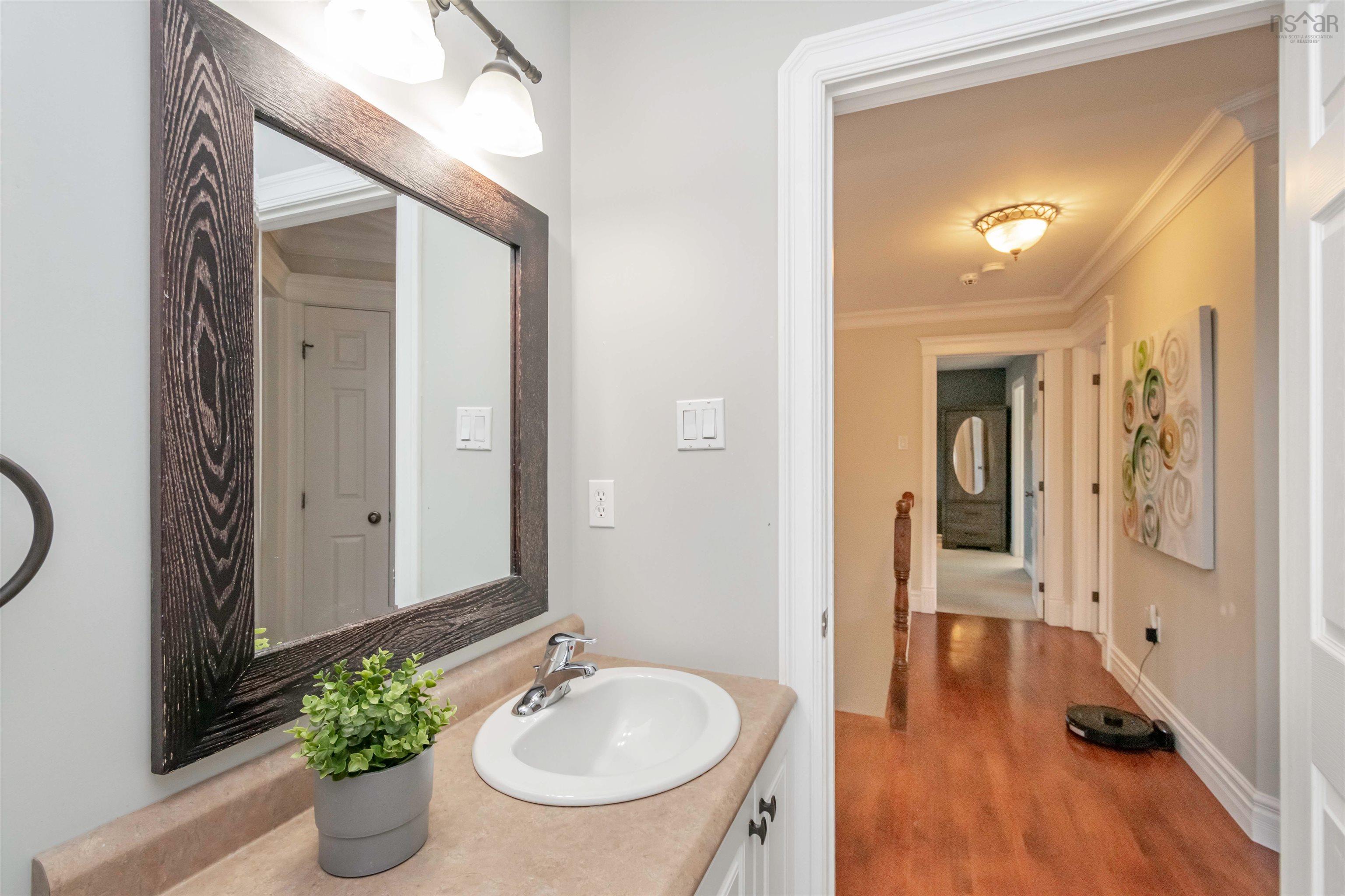 $850,000.00: 400 Portland Hills Drive, Dartmouth