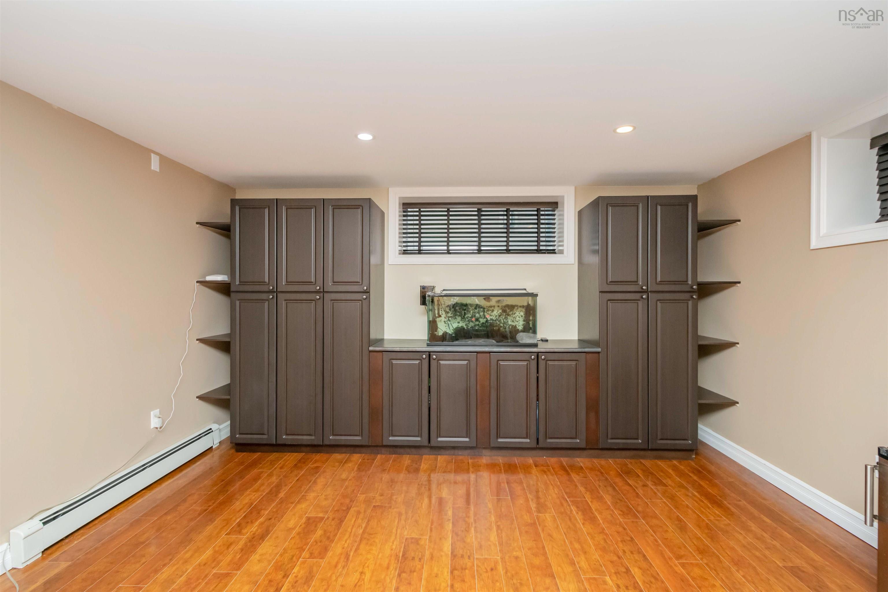 $850,000.00: 400 Portland Hills Drive, Dartmouth