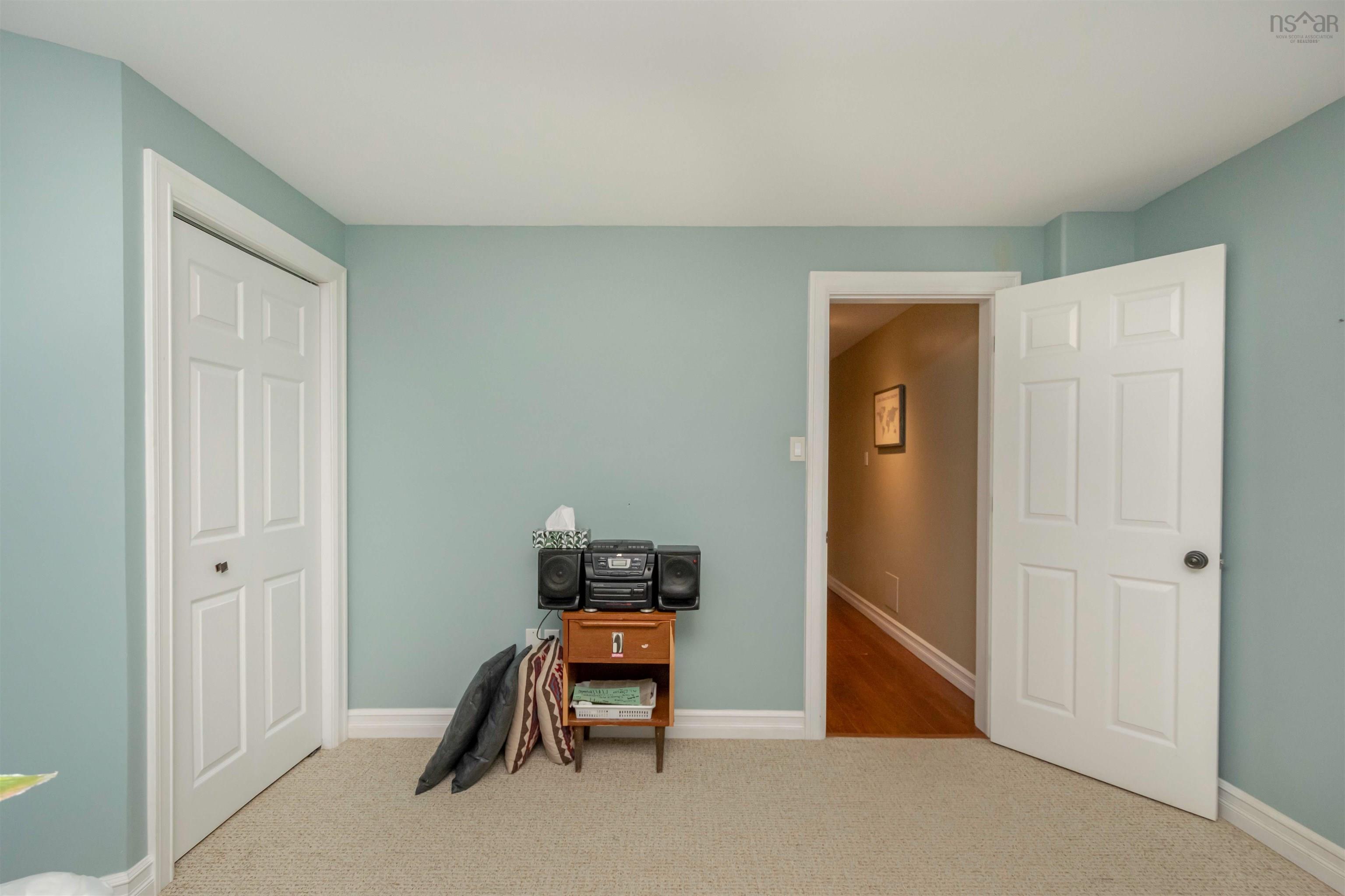 $850,000.00: 400 Portland Hills Drive, Dartmouth