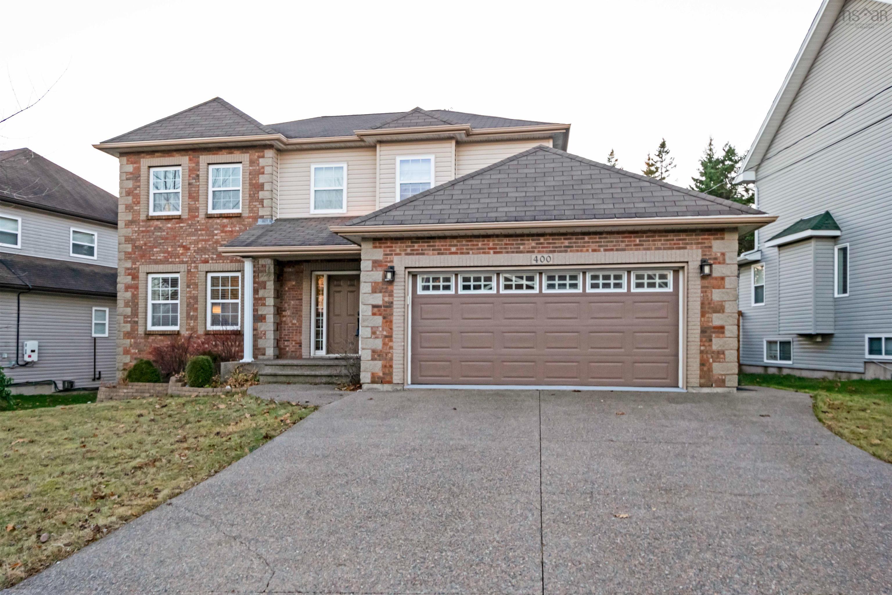 $850,000.00: 400 Portland Hills Drive, Dartmouth