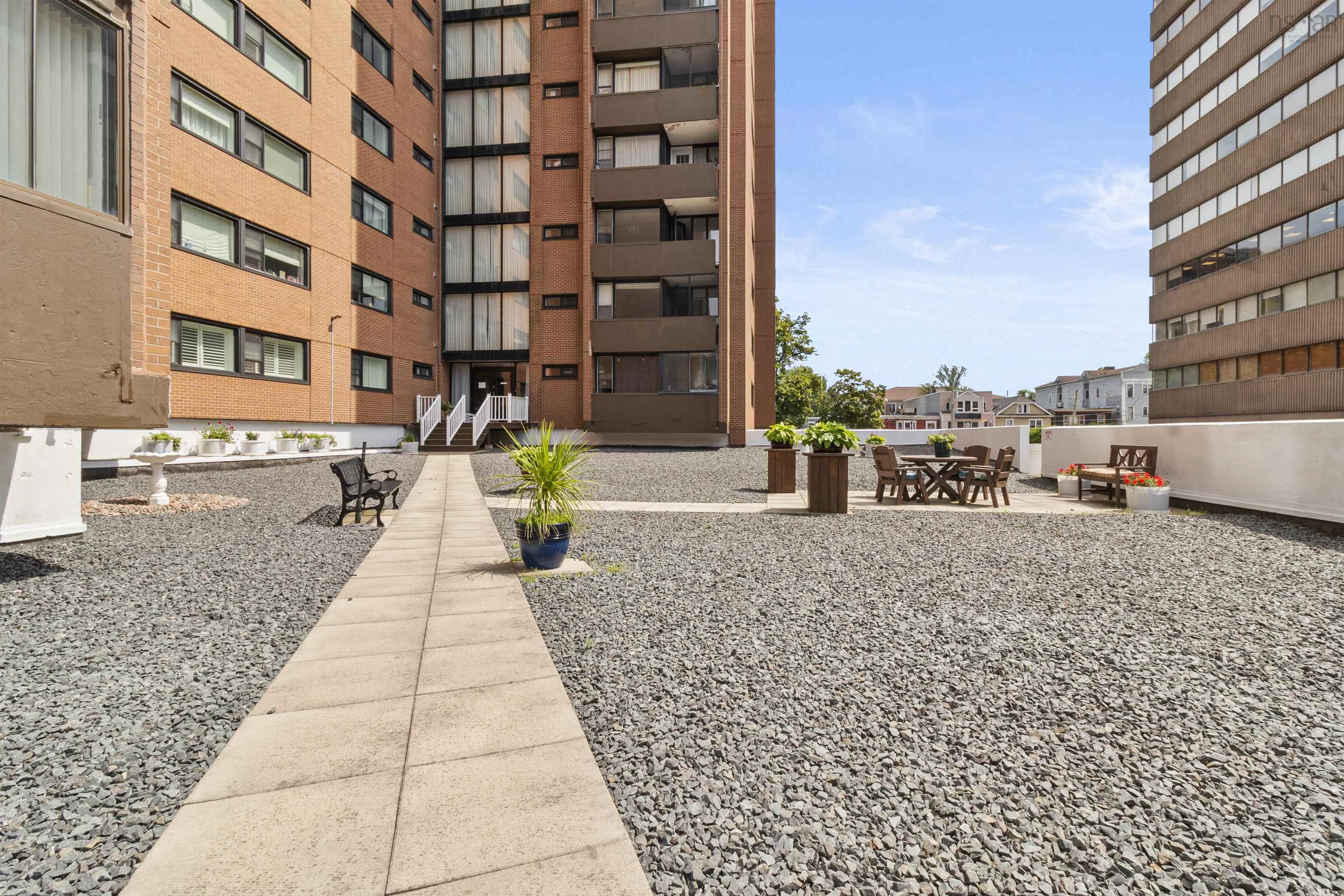 $459,000.00: 211 5959 Spring Garden Road, Halifax
