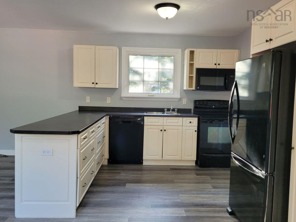 $239,000.00: 10 Howard Stevens Walk, Clam Harbour