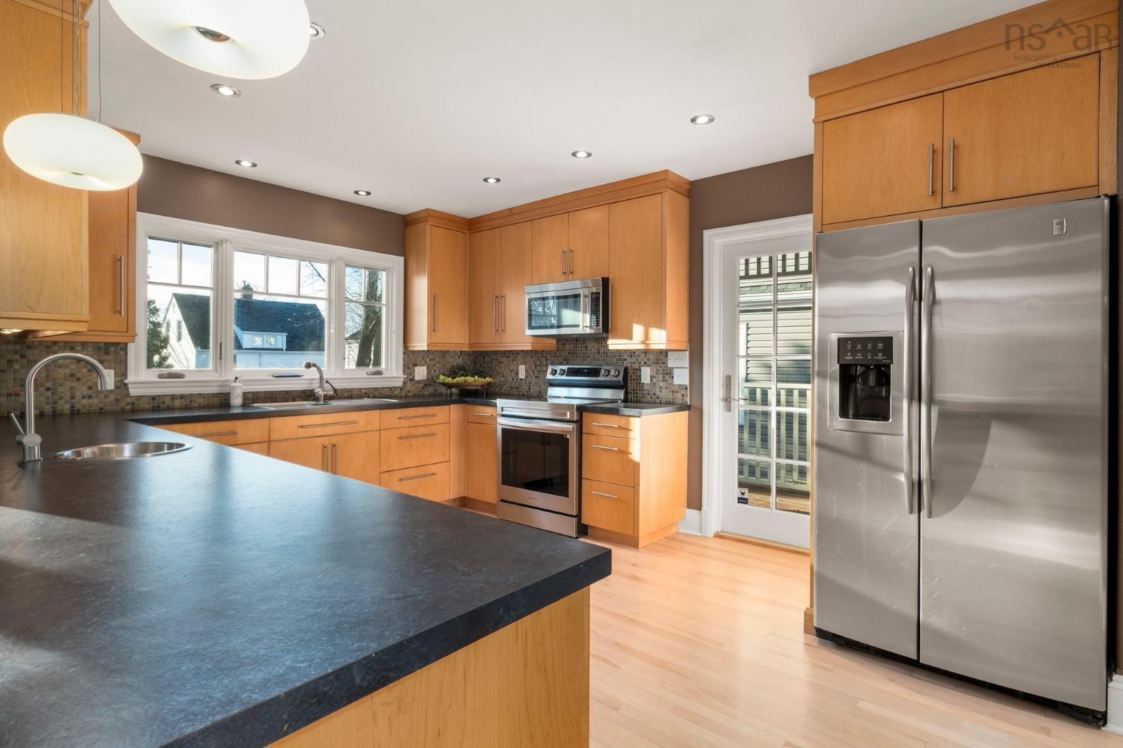 $1,100,000.00: 6682 Second Street, Halifax
