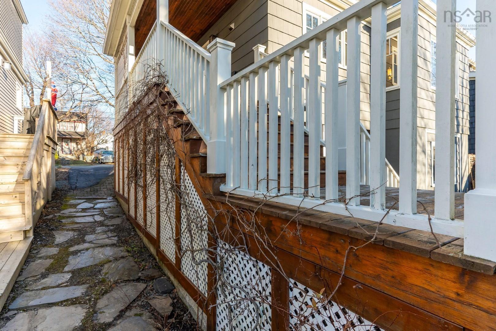 $1,100,000.00: 6682 Second Street, Halifax