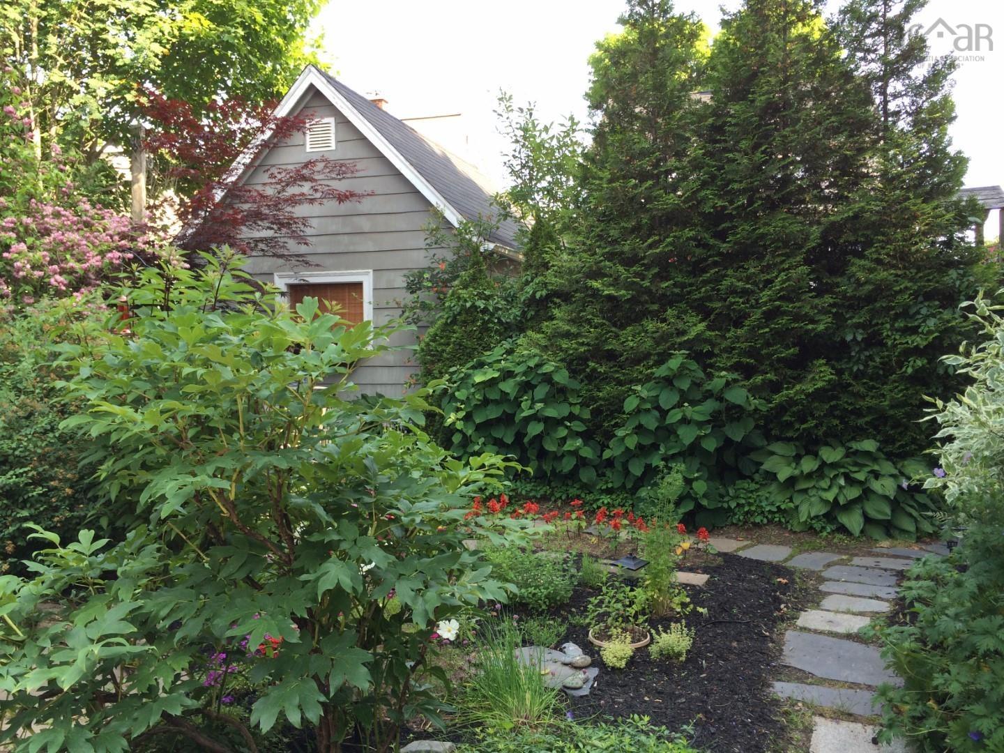 $1,100,000.00: 6682 Second Street, Halifax
