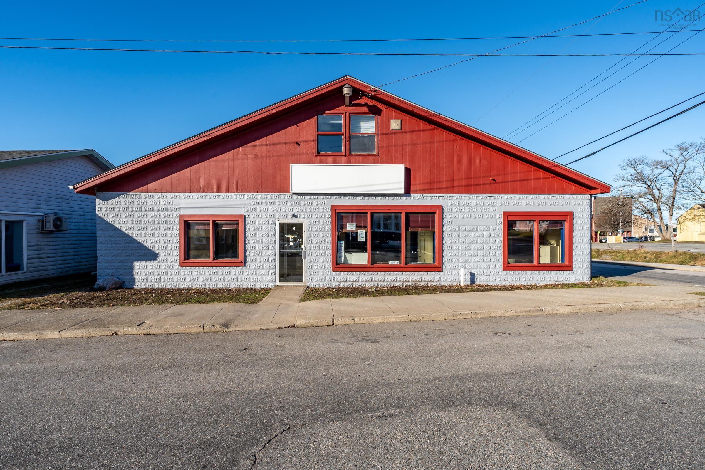 $350,000.00: 2 Second & Alma Street, Yarmouth