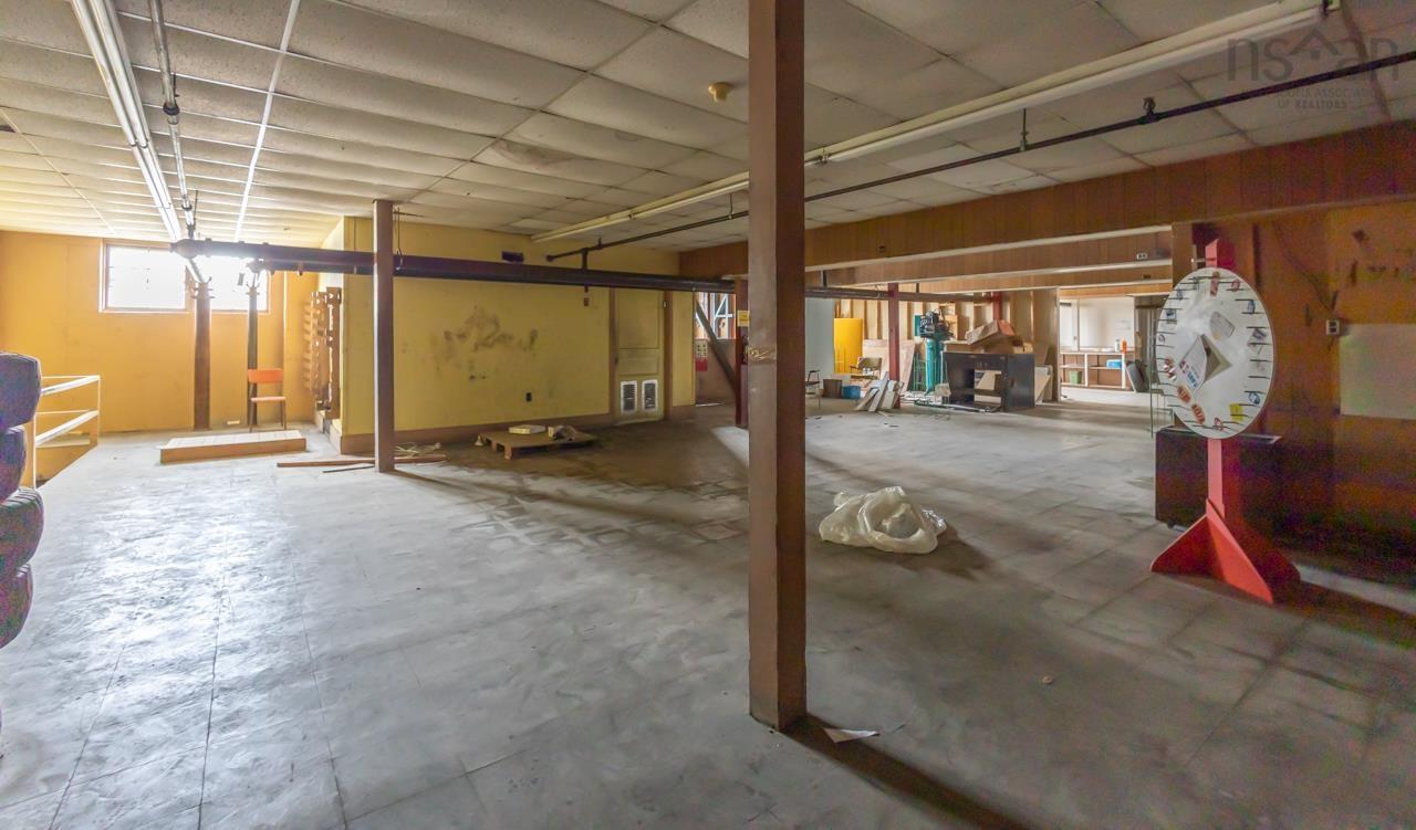 $350,000.00: 2 Second & Alma Street, Yarmouth