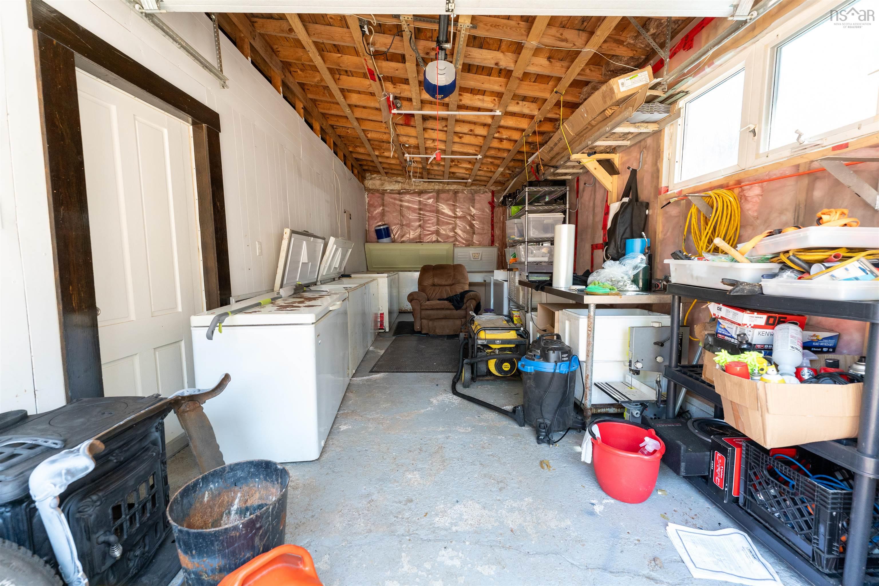 $420,000.00: 201 10430 Highway 201 Highway W, Meadowvale