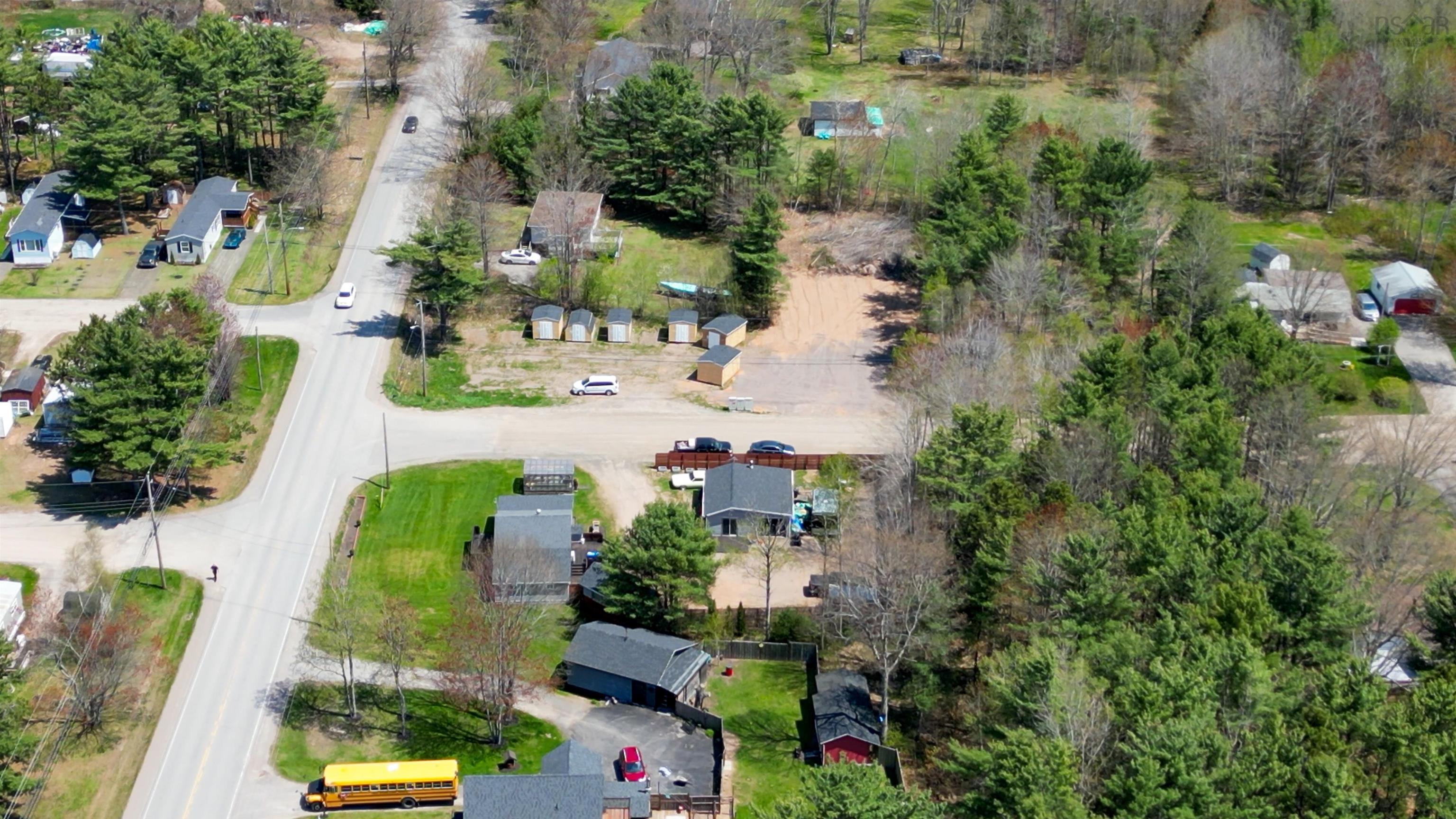 $420,000.00: 201 10430 Highway 201 Highway W, Meadowvale