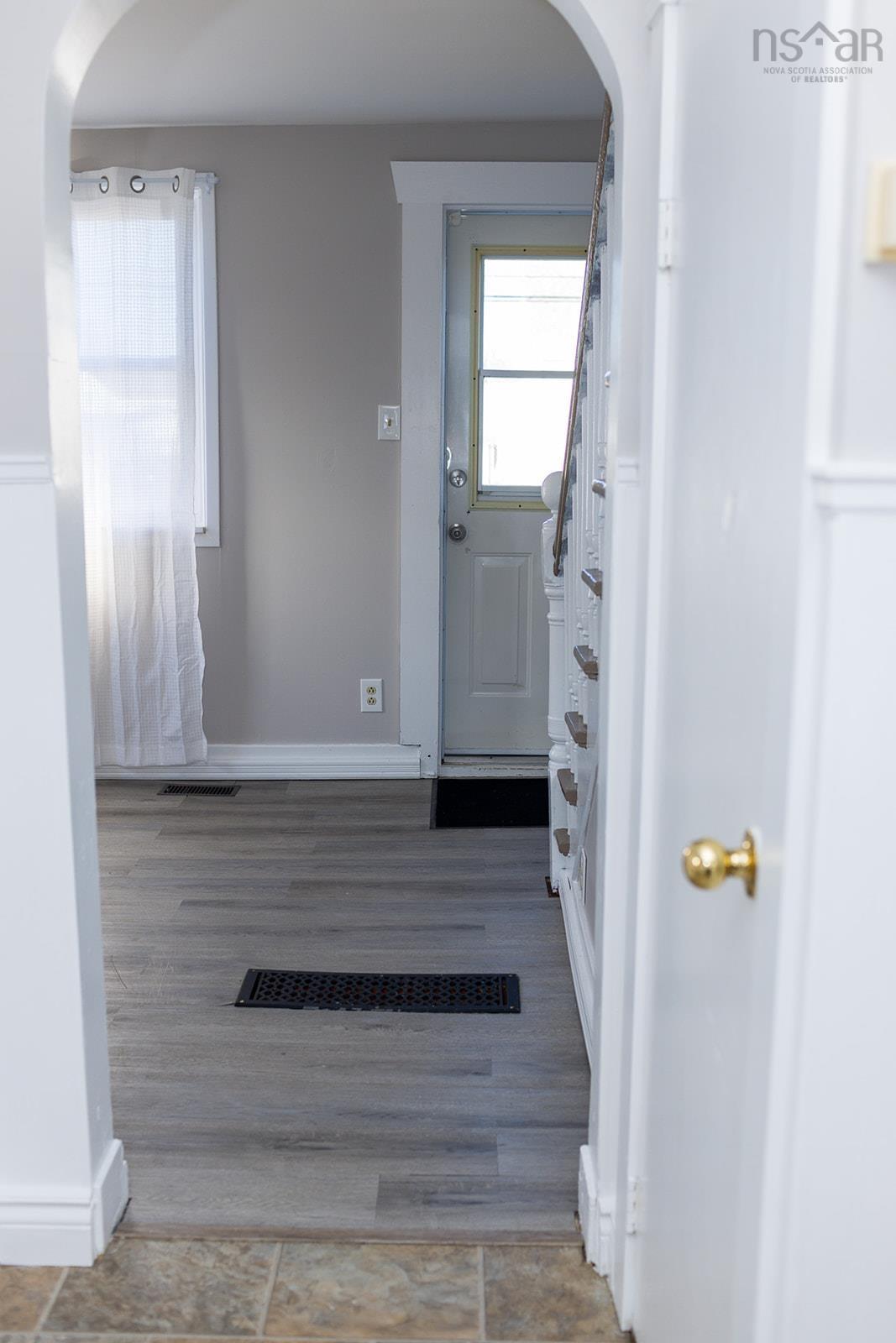 $99,999.00: 366 King Street, New Waterford