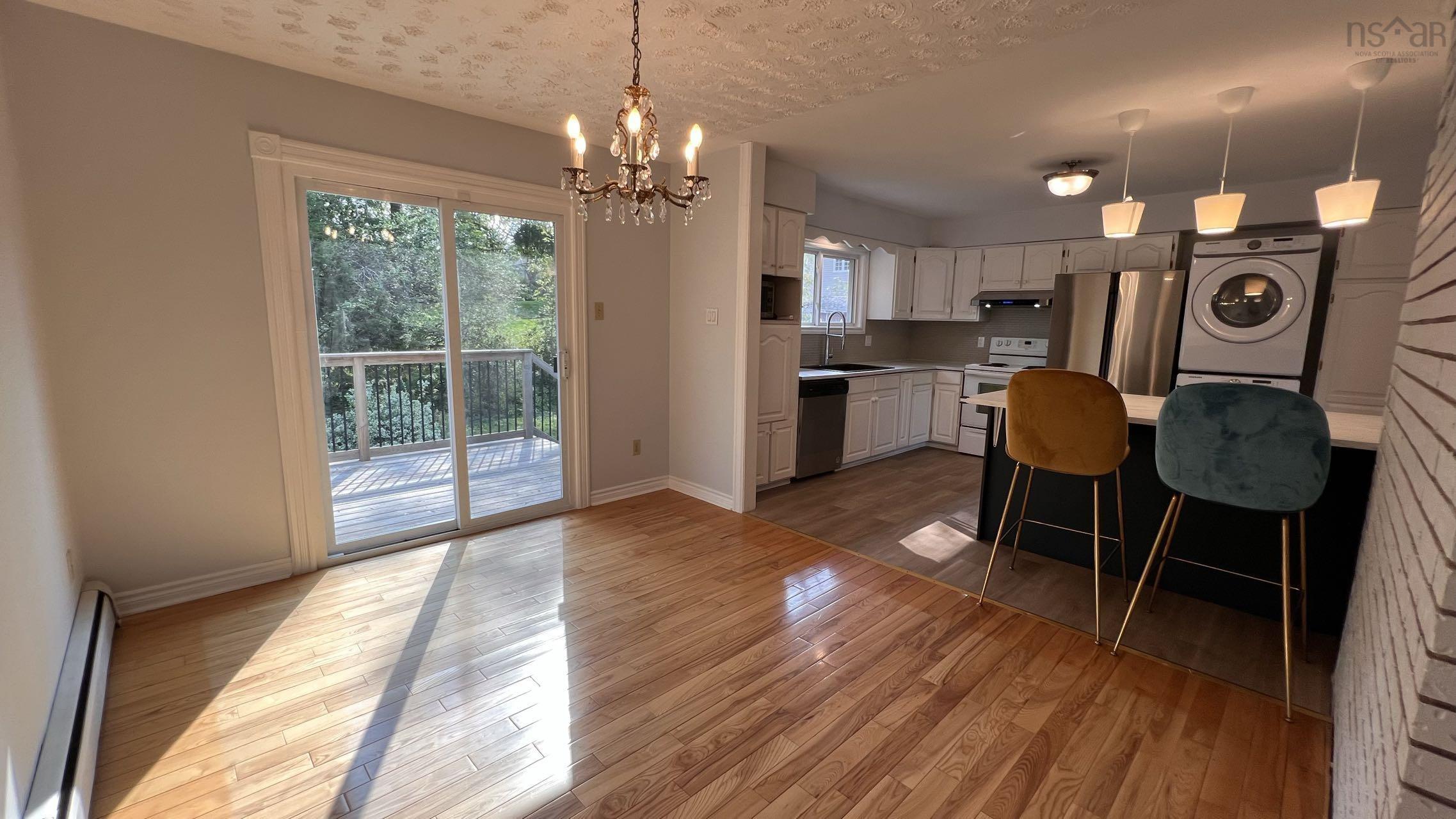 $624,900.00: 66 Sunrise Hill, Bedford