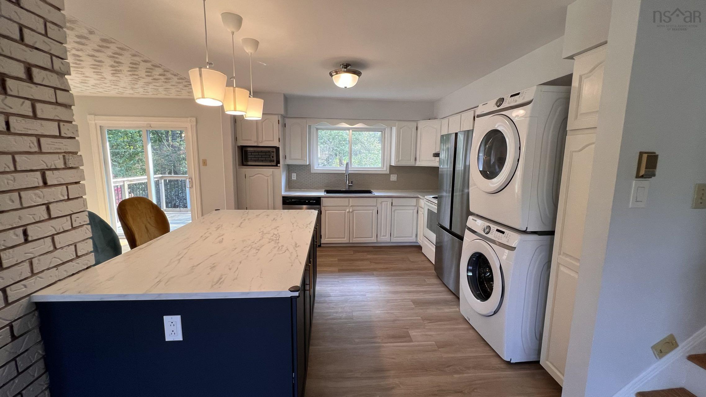 $624,900.00: 66 Sunrise Hill, Bedford